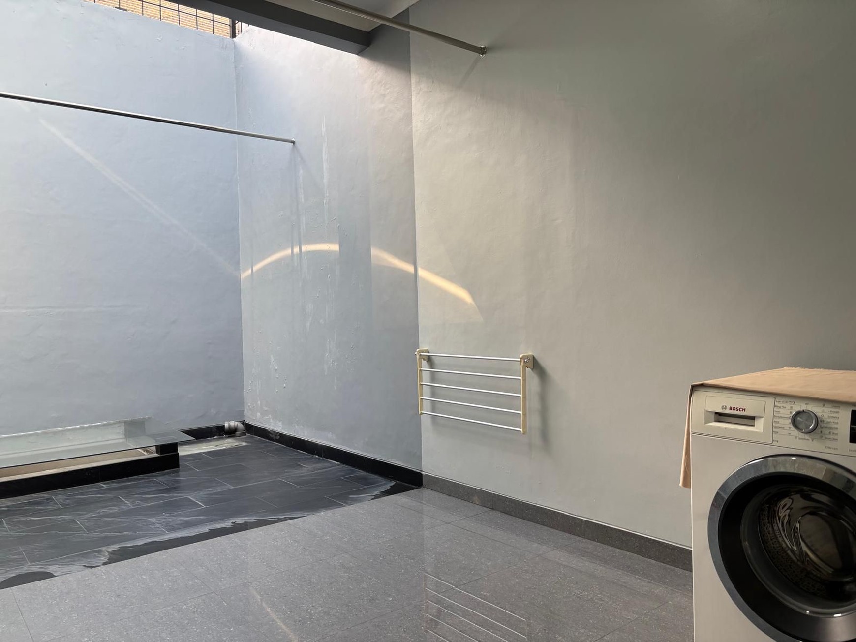 Rumah 2 Lantai Semi Furnished Siap Huni dengan Hunian Nyaman dan Asri @Bintaro Sektor 9.