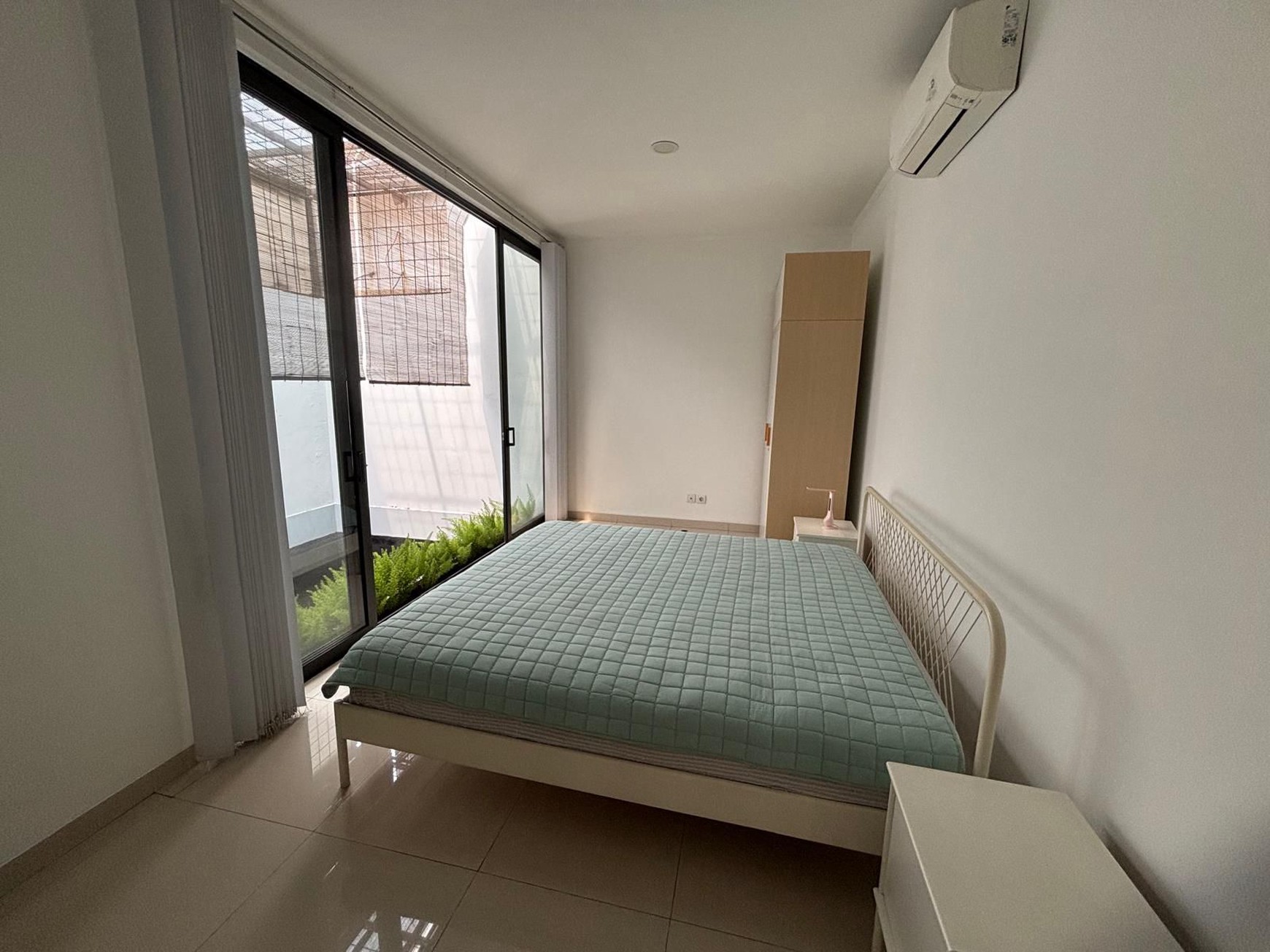 Rumah 2 Lantai Semi Furnished Siap Huni dengan Hunian Nyaman dan Asri @Bintaro Sektor 9.