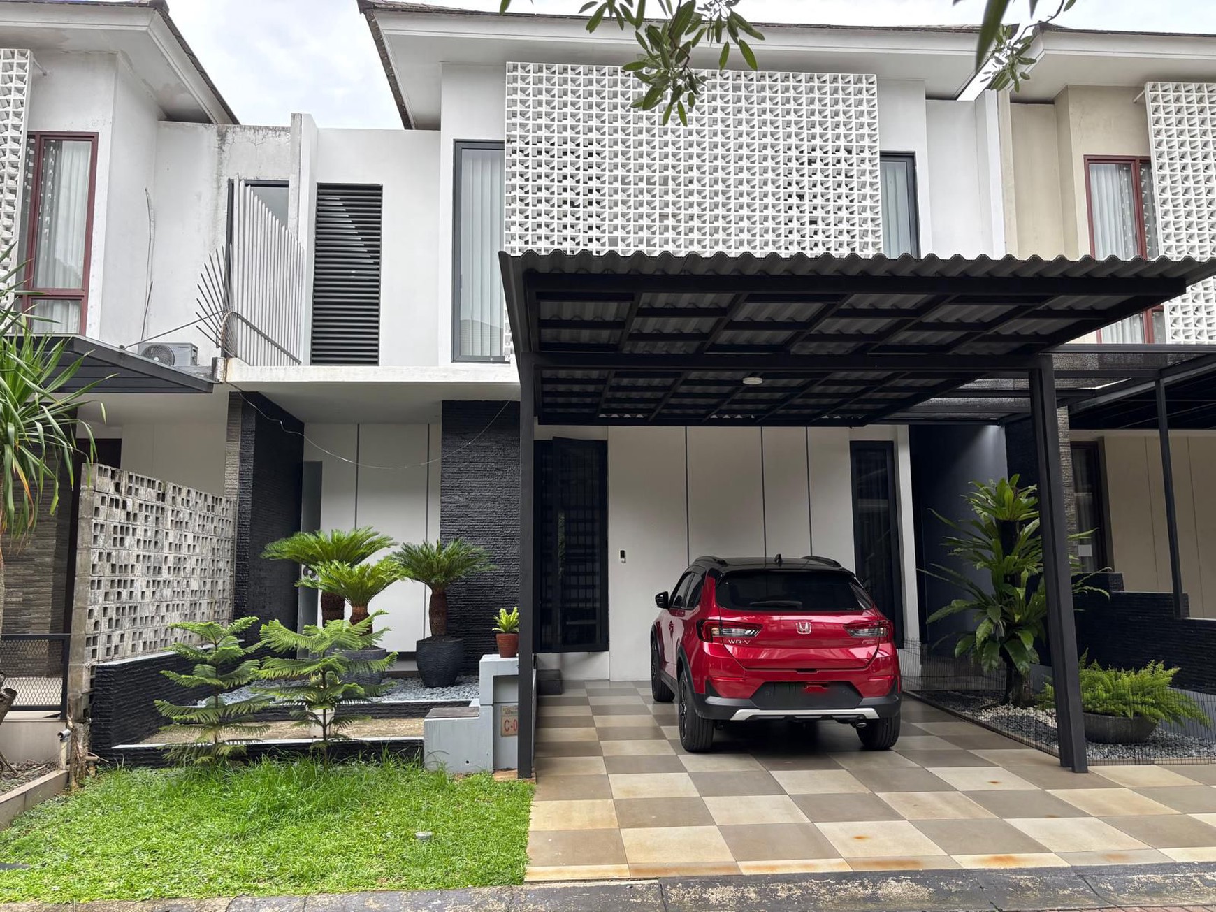 Rumah 2 Lantai Semi Furnished Siap Huni dengan Hunian Nyaman dan Asri @Bintaro Sektor 9.