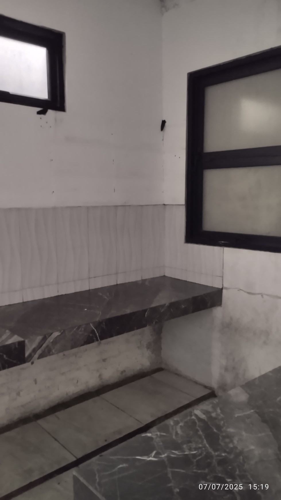 Ruang Usaha ex Cafe Di dekat Bintaro Sektor 9 dan Sekolah Mentari Lokasi Strategis