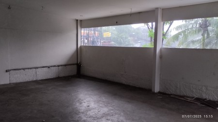 Ruang Usaha ex Cafe Di dekat Bintaro Sektor 9 dan Sekolah Mentari Lokasi Strategis