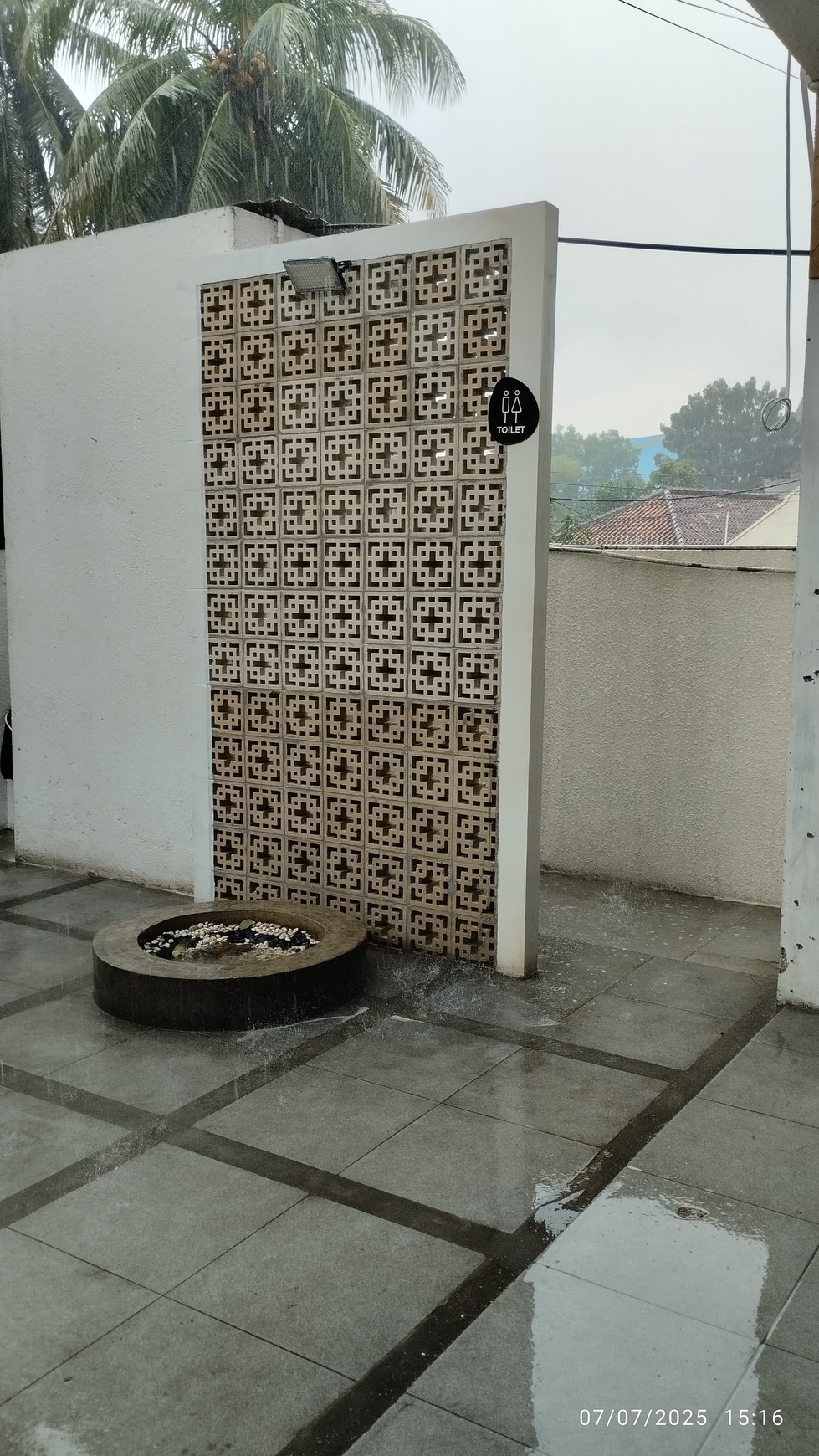 Ruang Usaha ex Cafe Di dekat Bintaro Sektor 9 dan Sekolah Mentari Lokasi Strategis