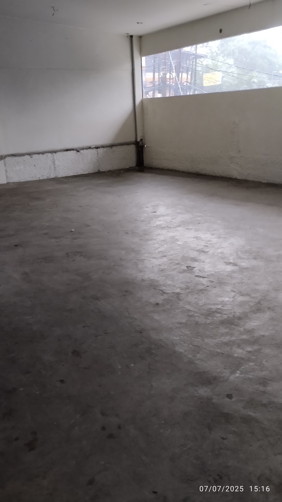 Ruang Usaha ex Cafe Di dekat Bintaro Sektor 9 dan Sekolah Mentari Lokasi Strategis