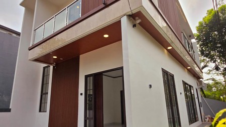 Rumah Bagus Brand New Di Graha Raya Bintaro Tangerang Selatan