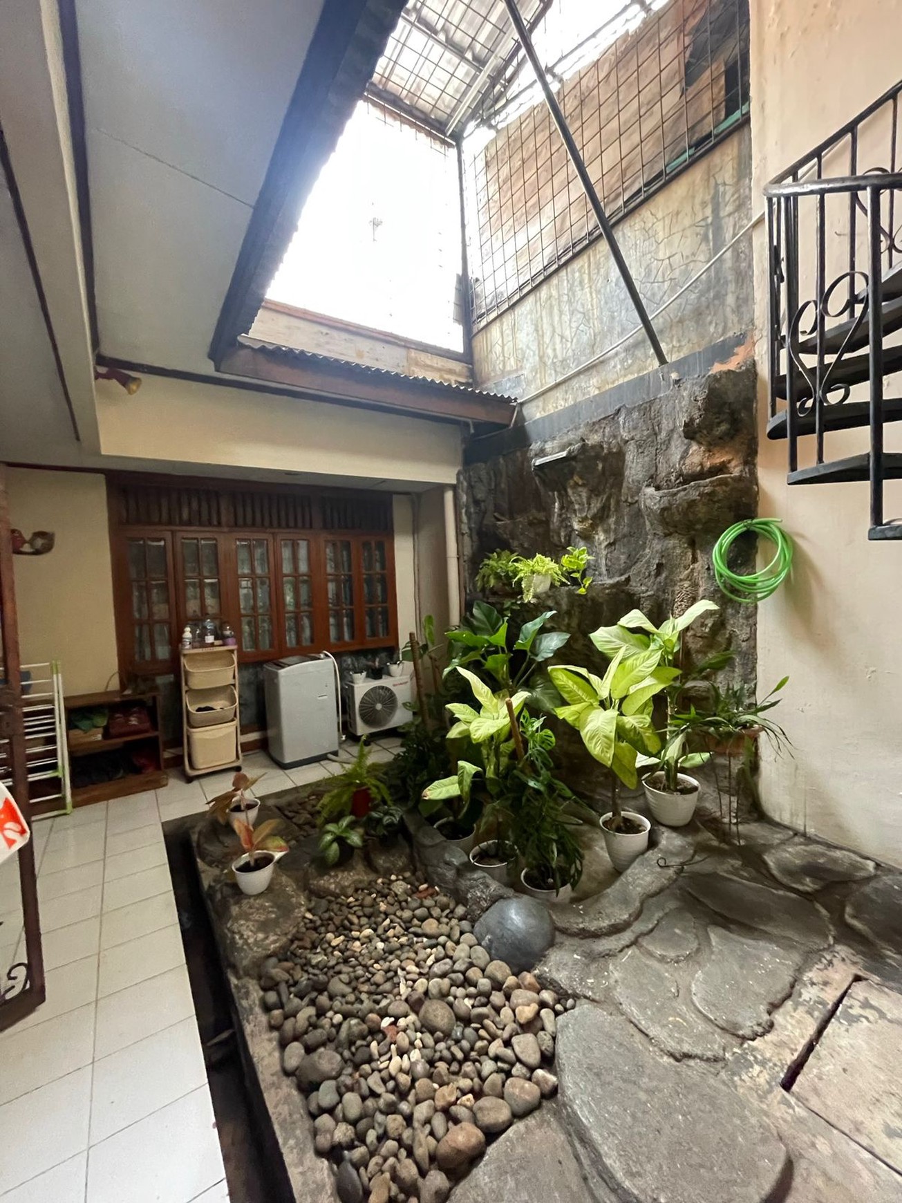 TURUN HARGA Rumah Didalam Komplek Kompas, Petukangan, Jaksel