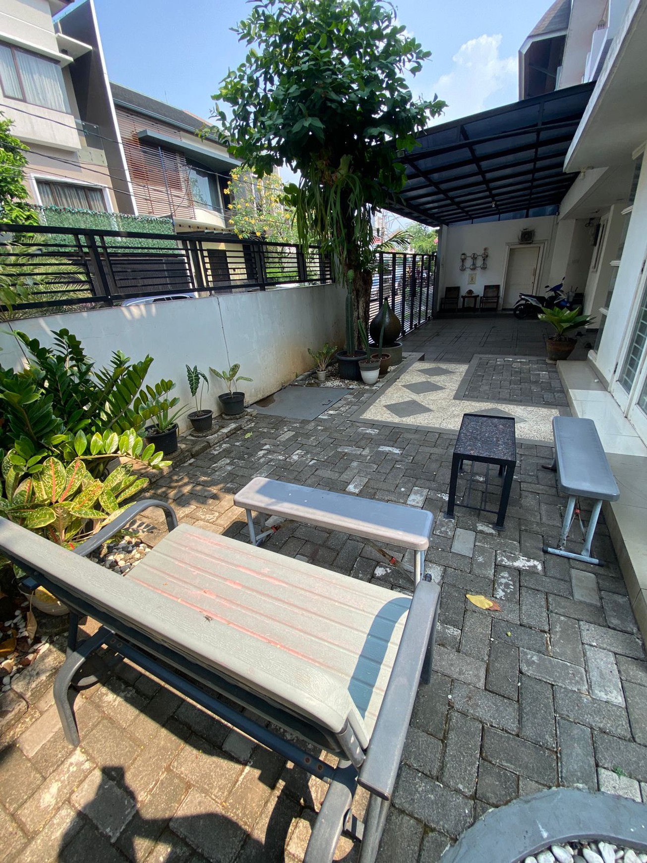 Rumah Bagus Di Alam Segar Pondok Indah Jakarta Selatan