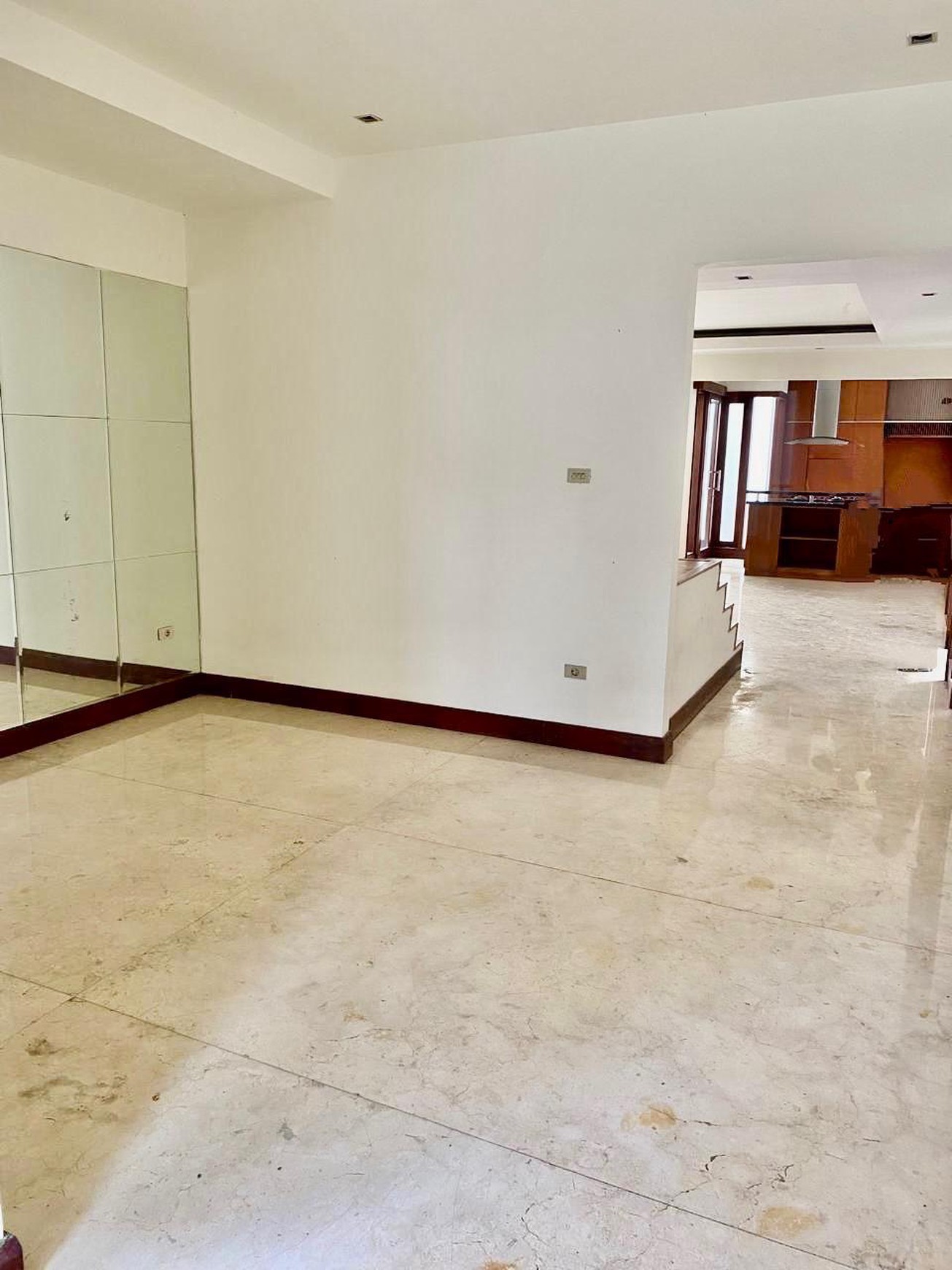 Rumah Bagus Di Jl Cempaka Lestari, Komp Lebak Lestari Indah Lebak Bulus