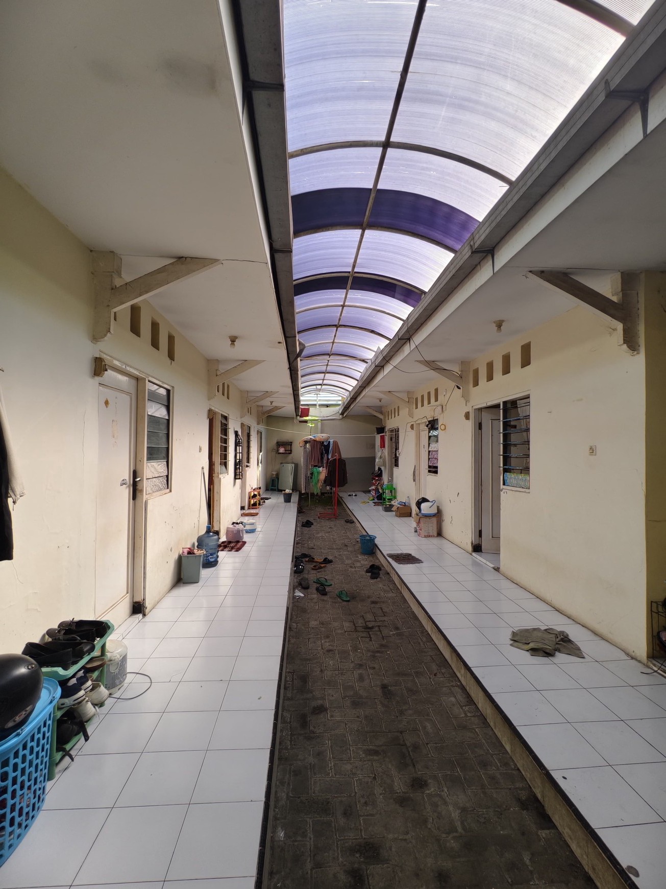 Rumah Kos Dekat Kawasan Perkantoran dan Pusat Bisnis Surabaya