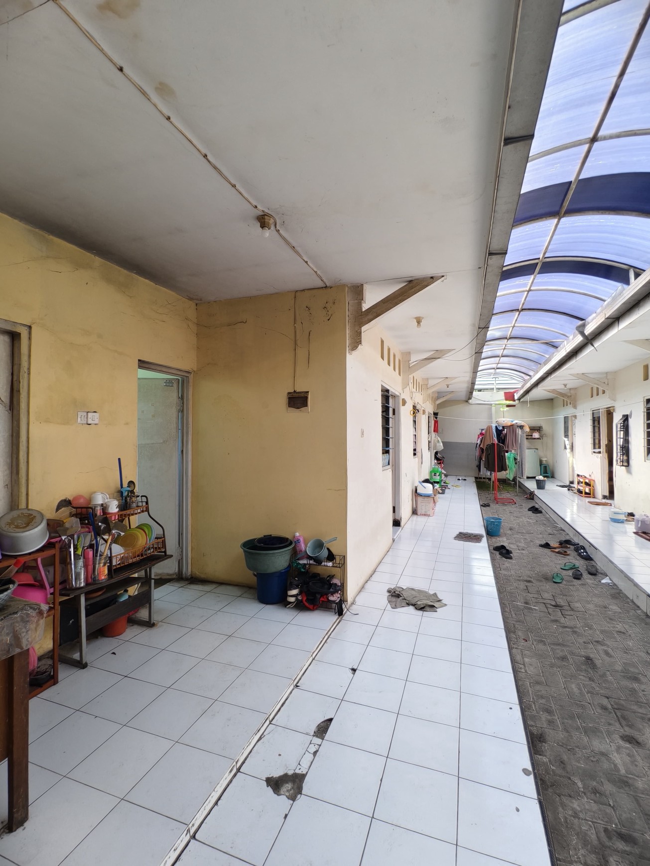 Rumah Kos Dekat Kawasan Perkantoran dan Pusat Bisnis Surabaya