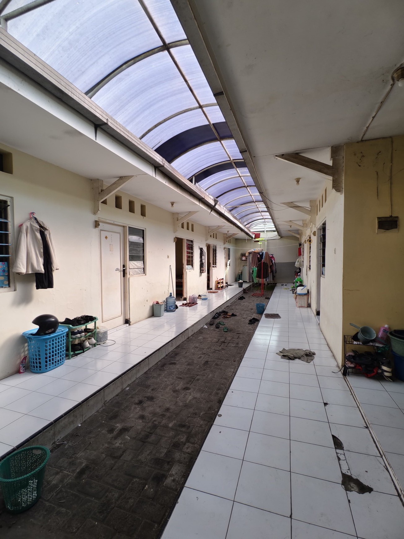 Rumah Kos Dekat Kawasan Perkantoran dan Pusat Bisnis Surabaya