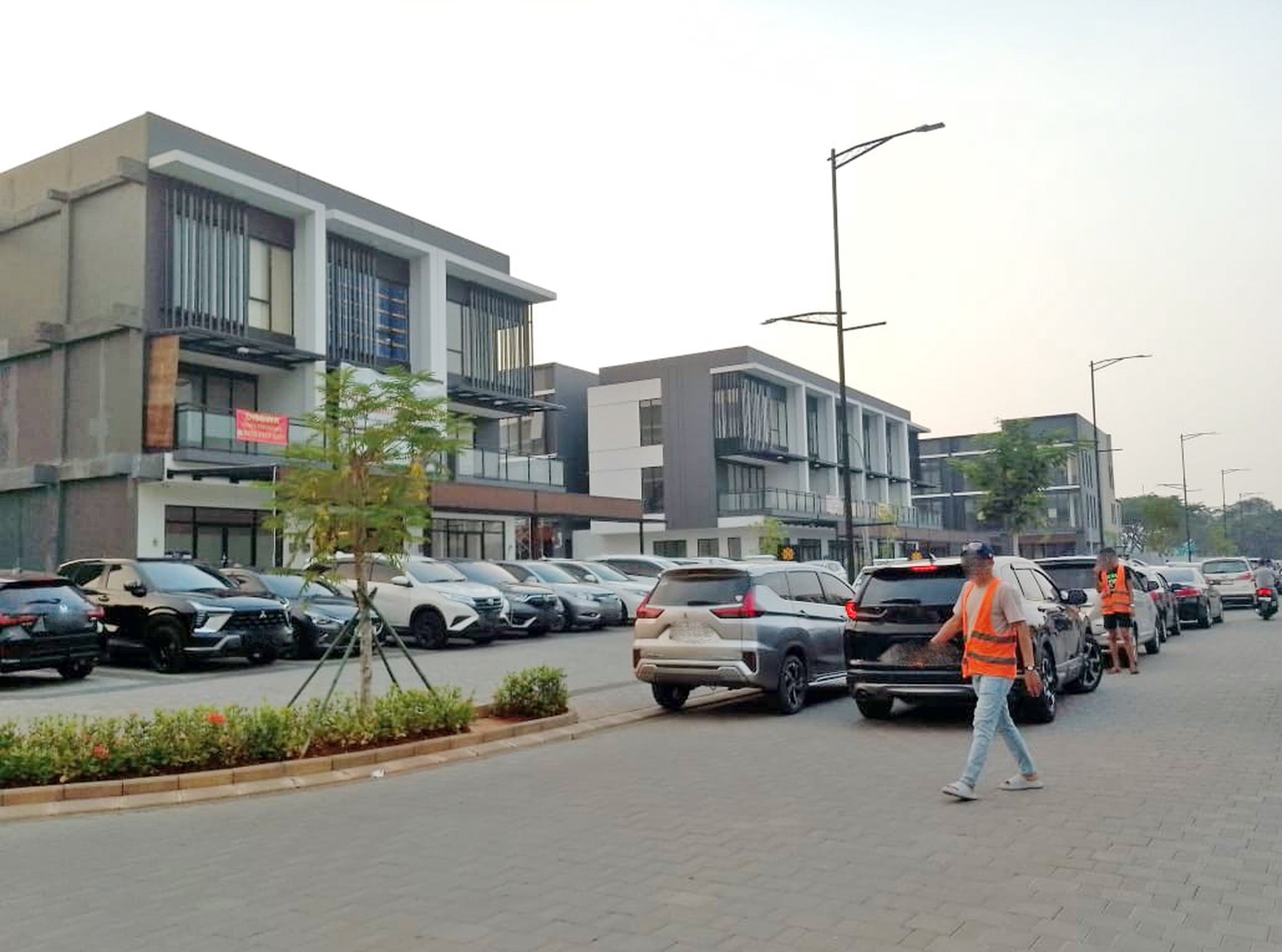 Ruko 3 Lantai Brand New di Hampton Promenade Gading Serpong