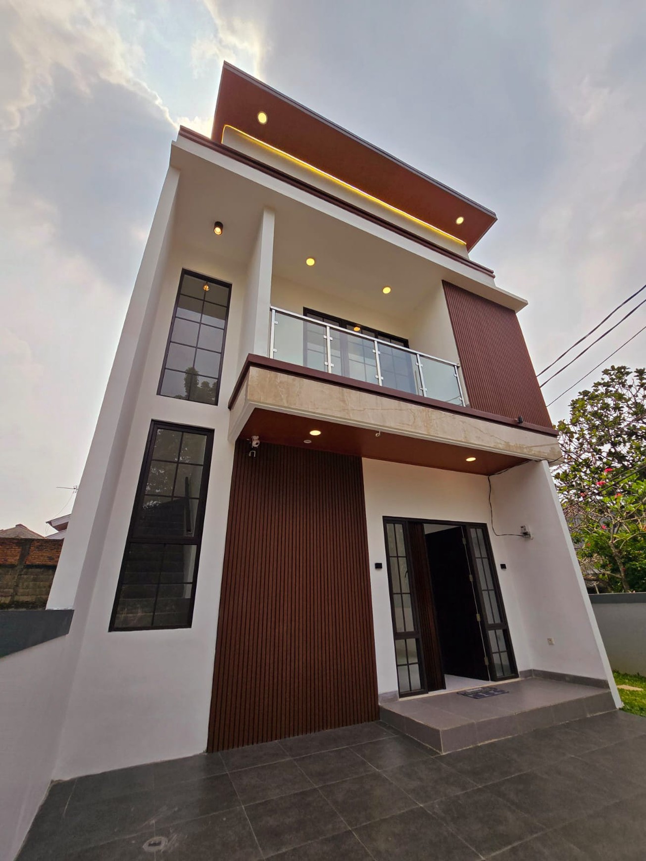 Dijual Cepat Rumah Hoek Brand new Graha