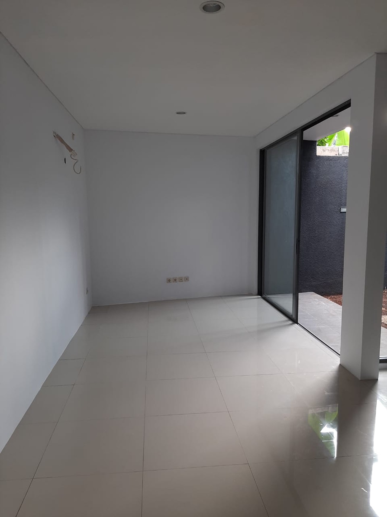 Rumah Bagus Di Ozone Residence Veteran Bintaro Jakarta Selatan