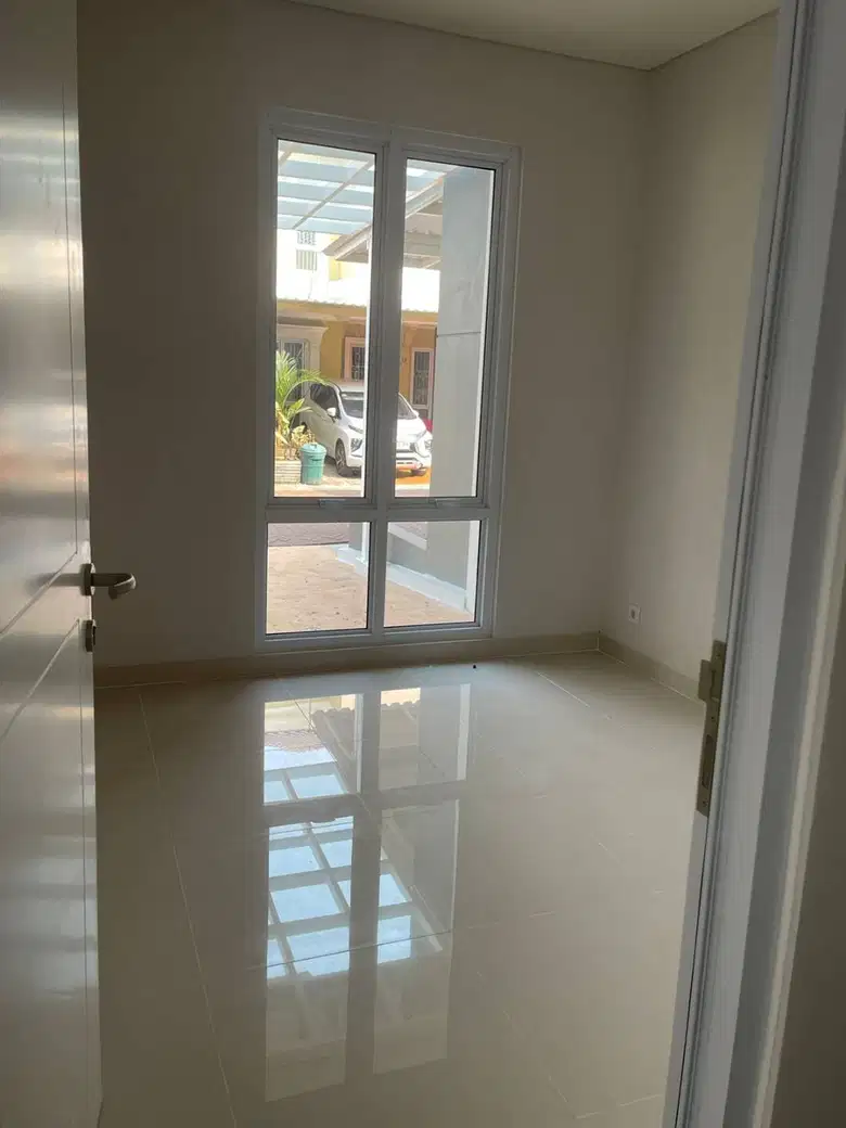 Rumah Posisi Hook di Karelia Village Gading Serpong