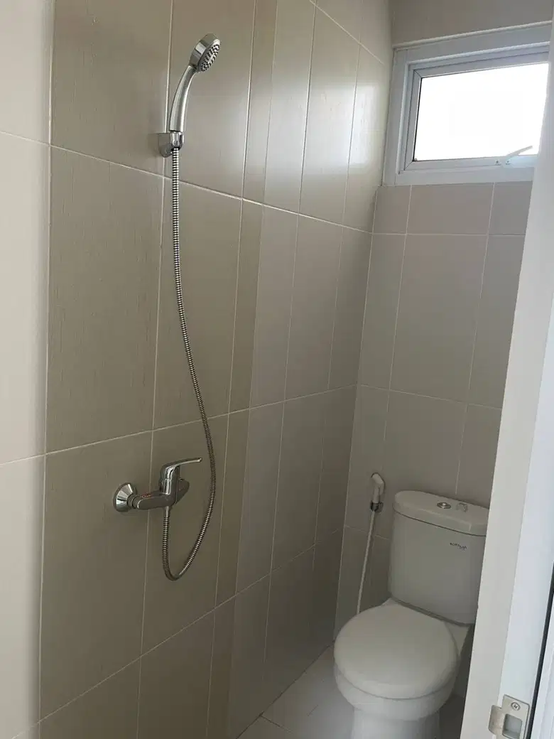Rumah Posisi Hook di Karelia Village Gading Serpong