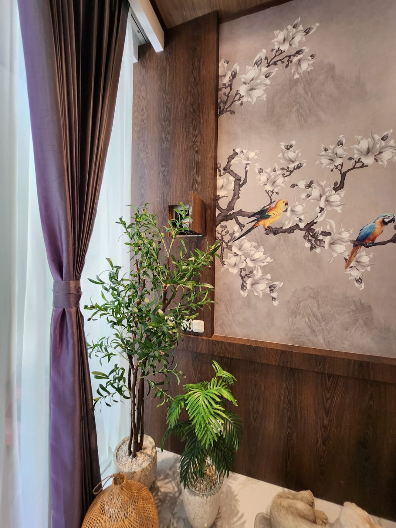 Dijual Rumah Pakuwon Indah Ritz Embassy Full Furnished Modern Mewah Dekat Citraland, Graha Family, Pakuwon Mall