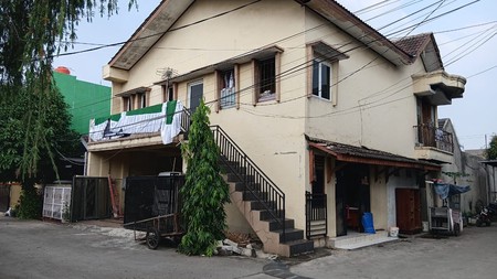 Rumah 2 lantai siap huni di perumahan bumi Mutiara Bojong Kulur Bekasi