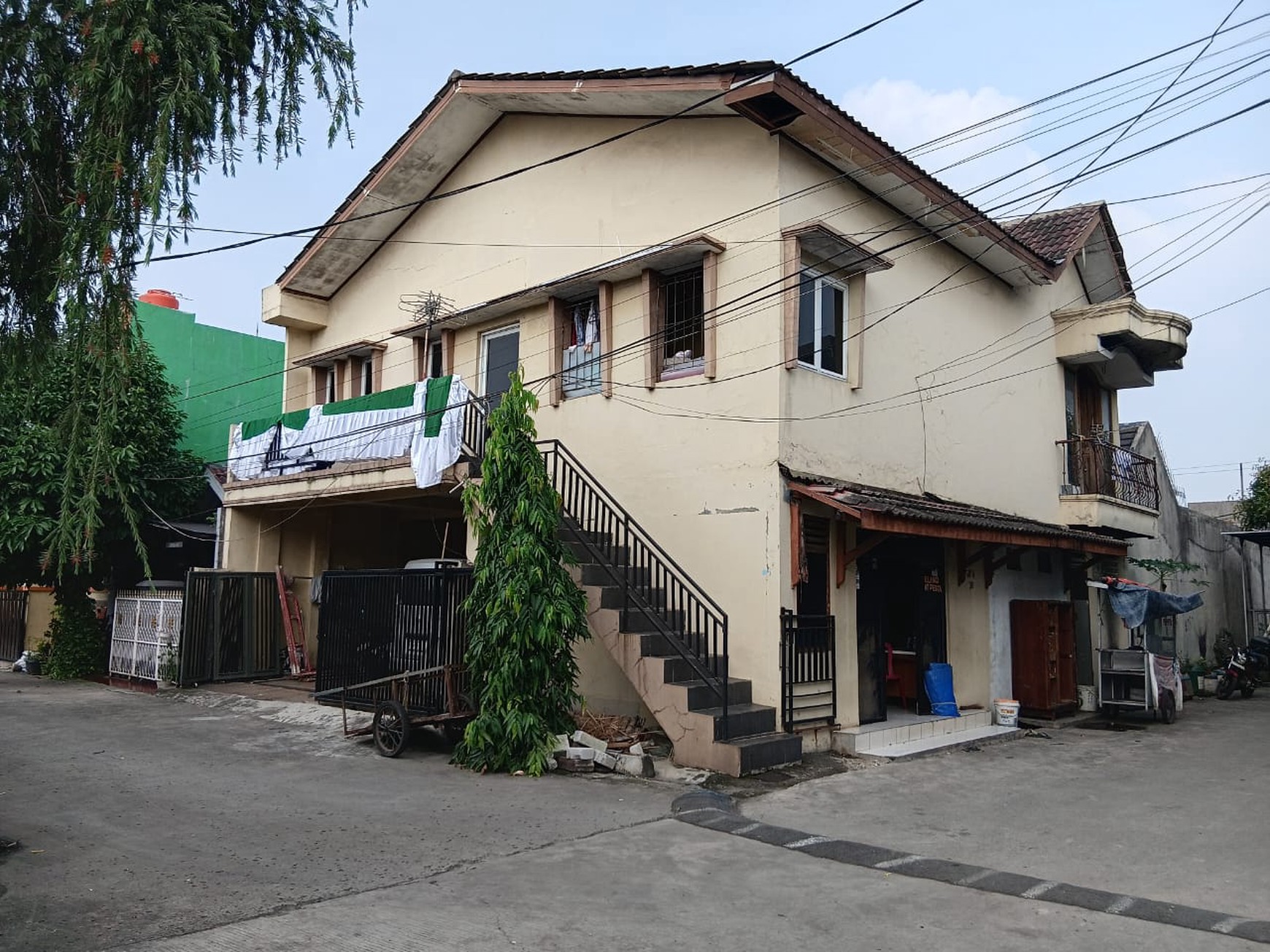 Rumah 2 lantai siap huni di perumahan bumi Mutiara Bojong Kulur Bekasi