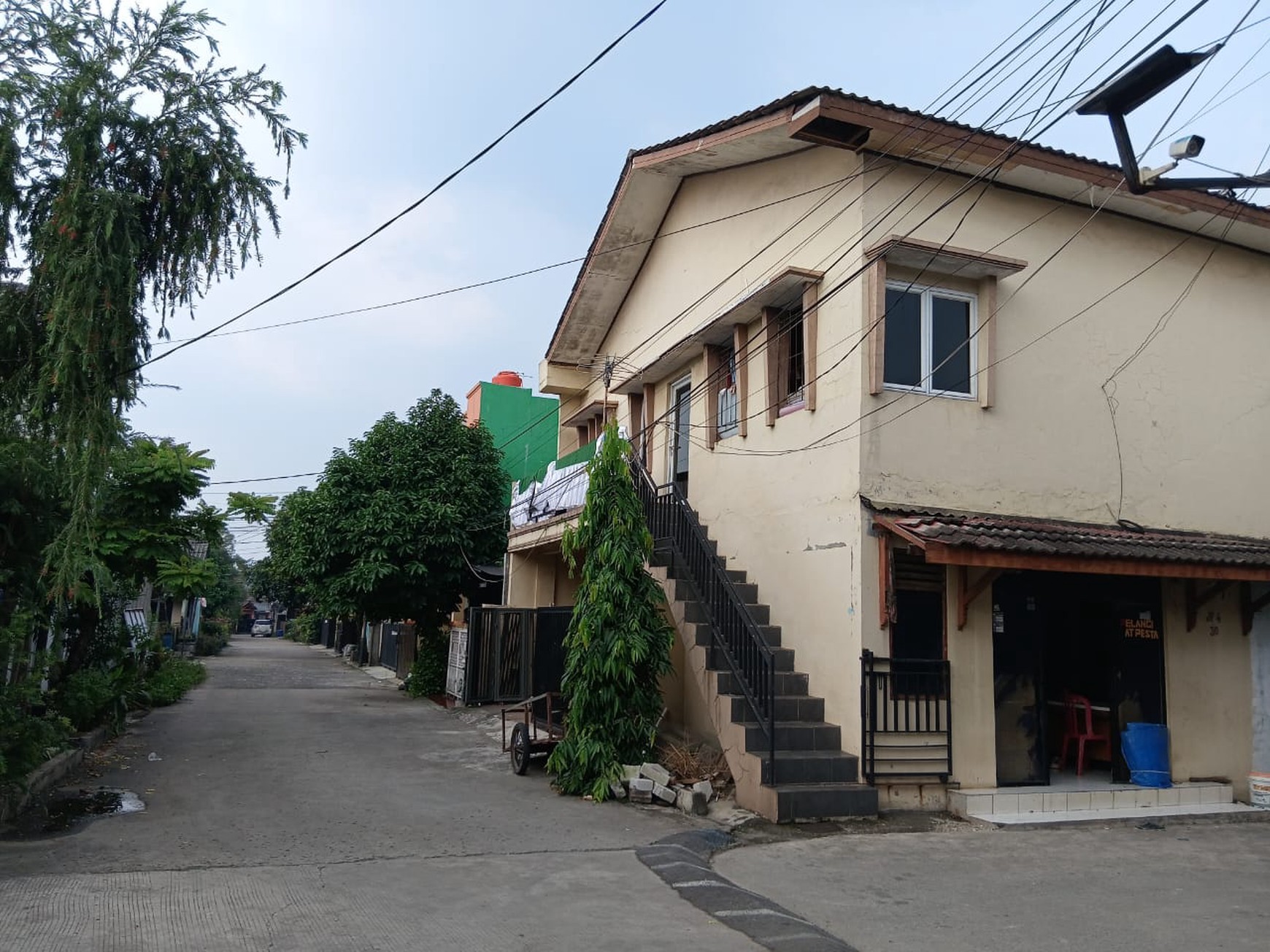 Rumah 2 lantai siap huni di perumahan bumi Mutiara Bojong Kulur Bekasi