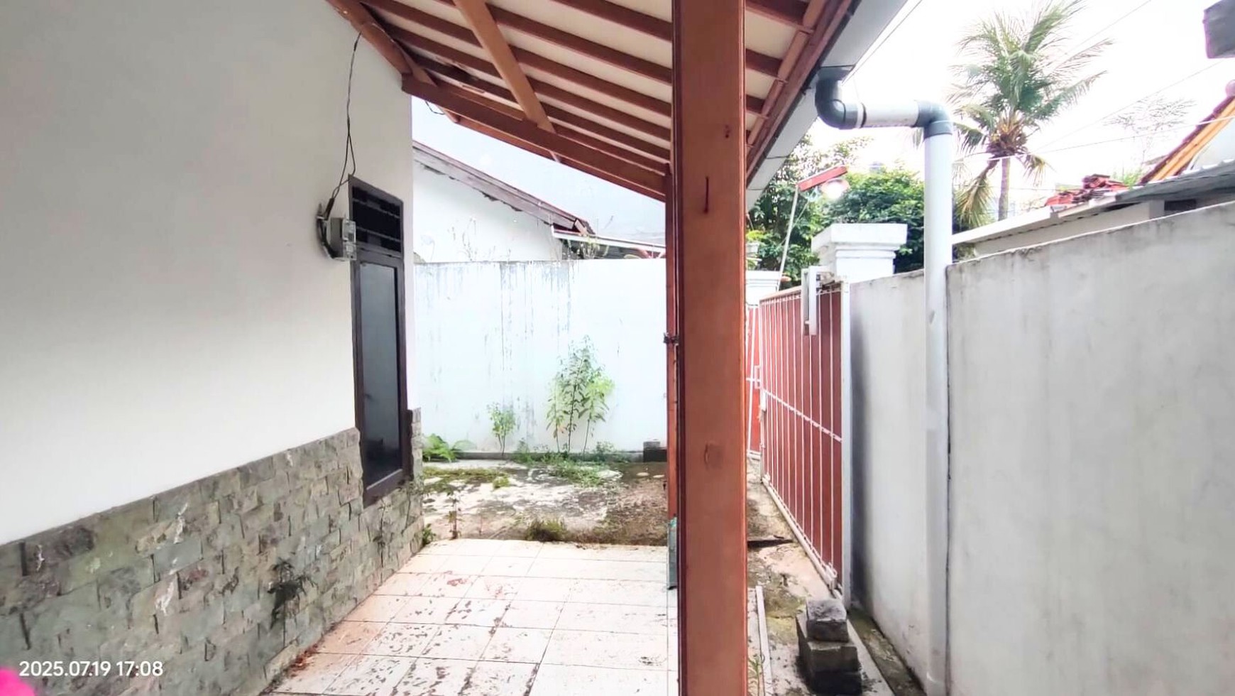 Rumah di Komplek Perumahan Pondok Tirta Depok