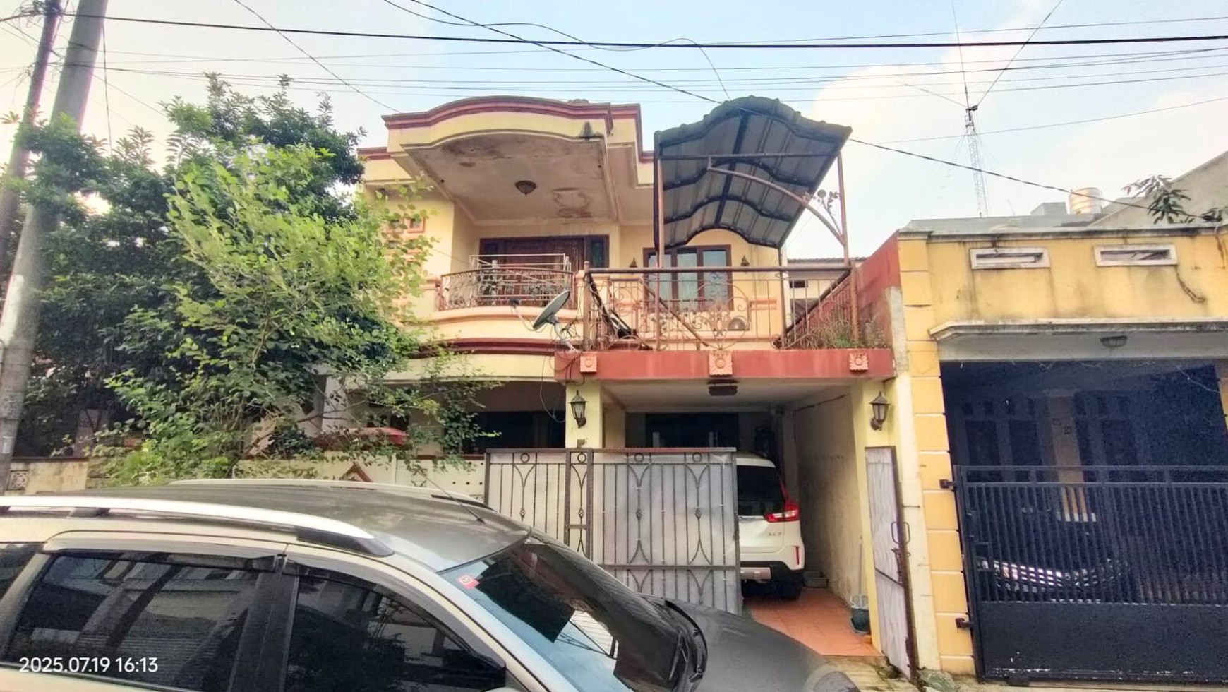 Rumah di Daerah Komplek Jatijajar Depok