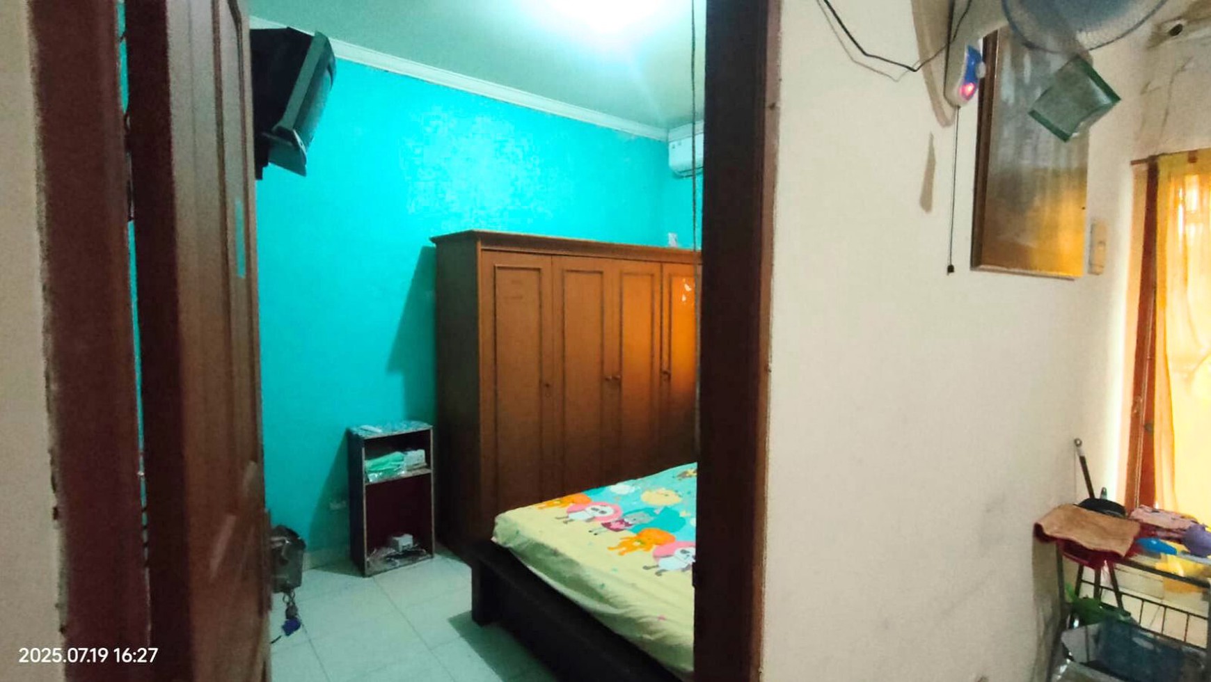 Rumah di Daerah Komplek Jatijajar Depok