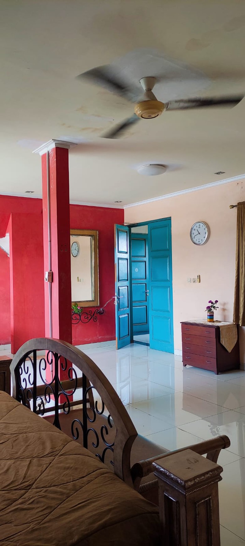 Dijual Rumah Asri Nuansa Villa  View Kebun Buah Naga, Dekat Kota Wisata Cibubur