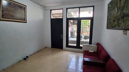 Di jual Rumah di Jl. Ciomas   Kebayoran  Baru - Jaksel