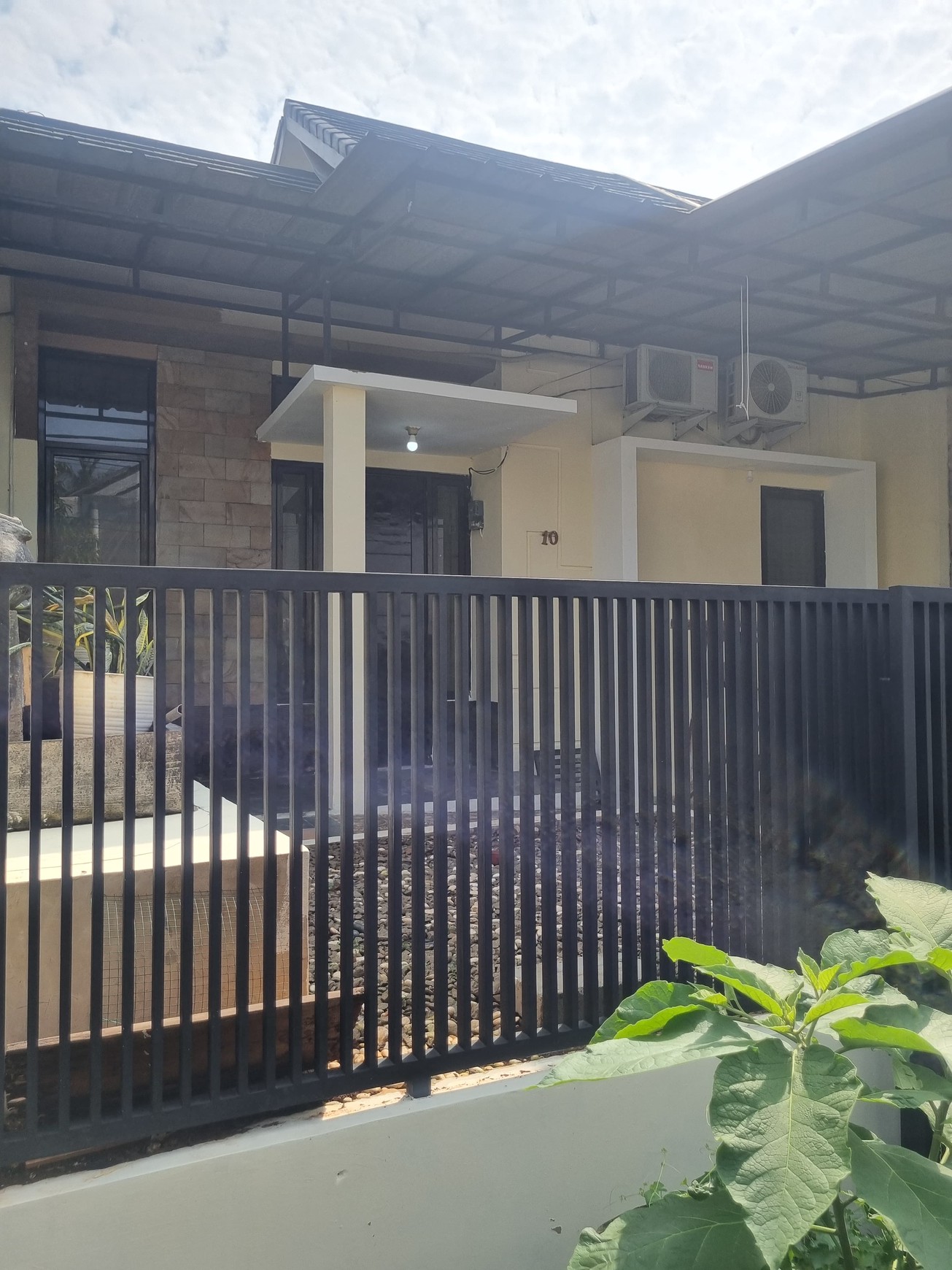 Sawangan muchtar taman melati rumah 1 lantai terawat siap huni