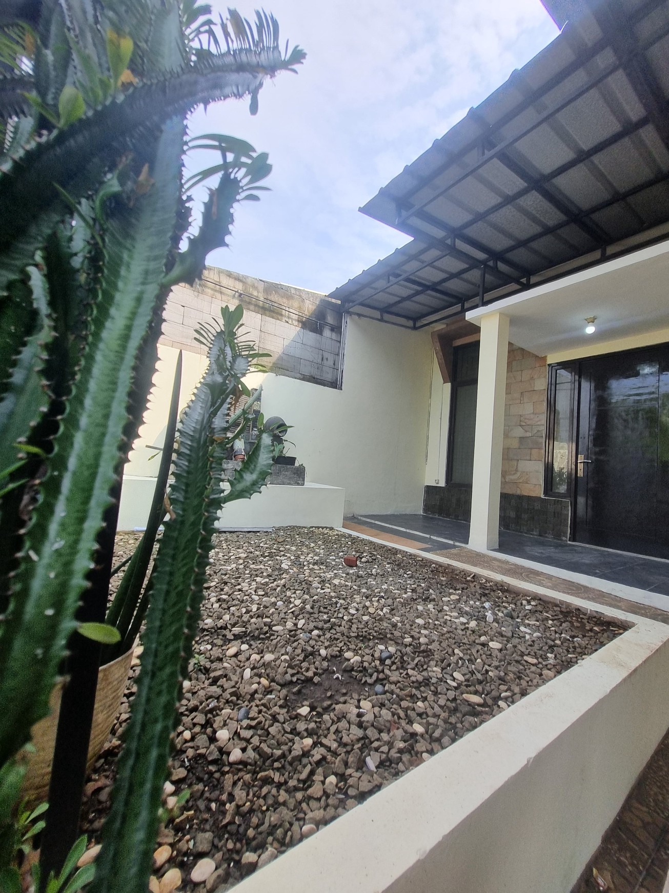 Sawangan muchtar taman melati rumah 1 lantai terawat siap huni