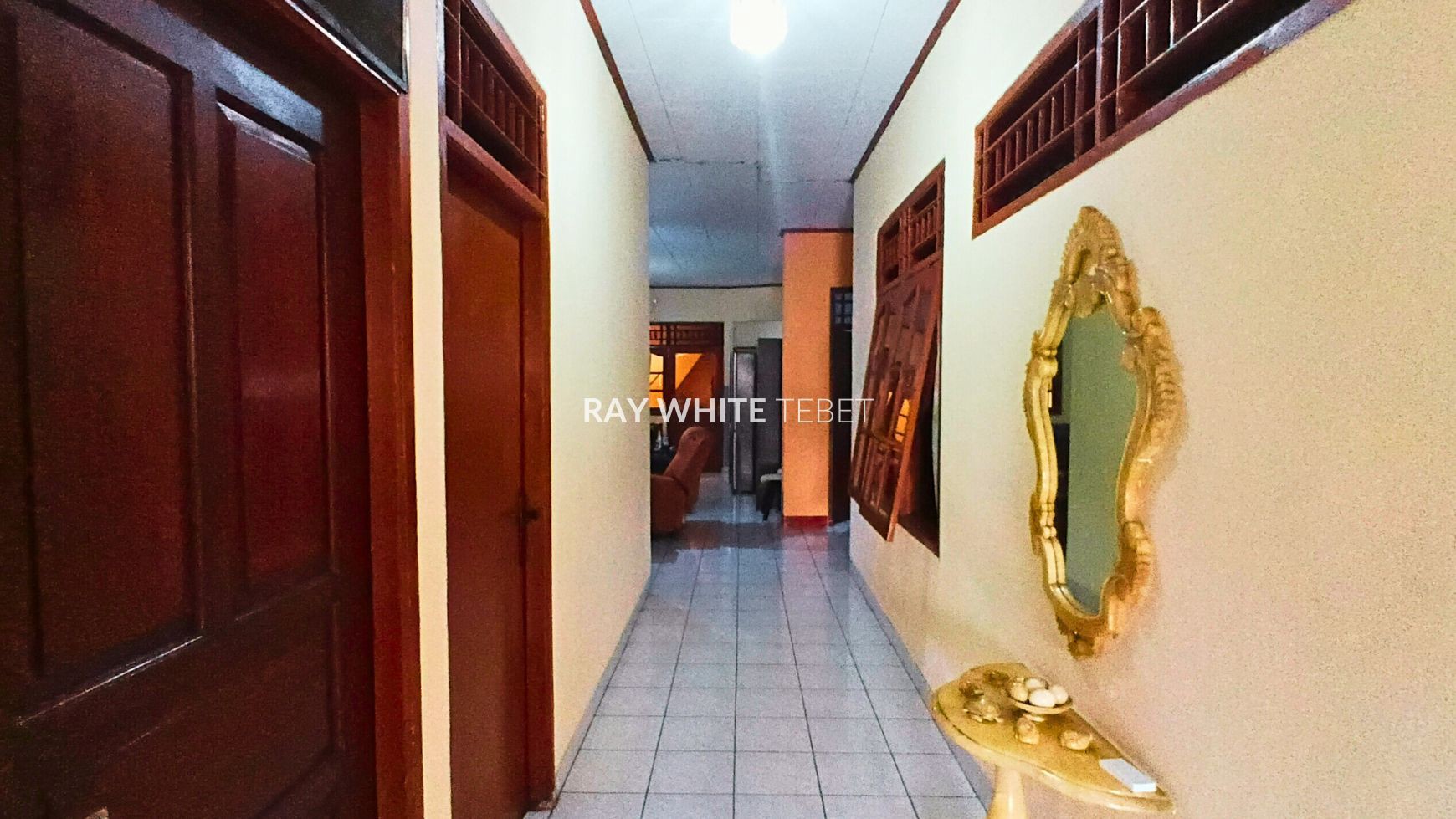 Rumah 2 Lantai Siap Huni di Utan Kayu, Matraman - Akses 2 Mobil, SHM
