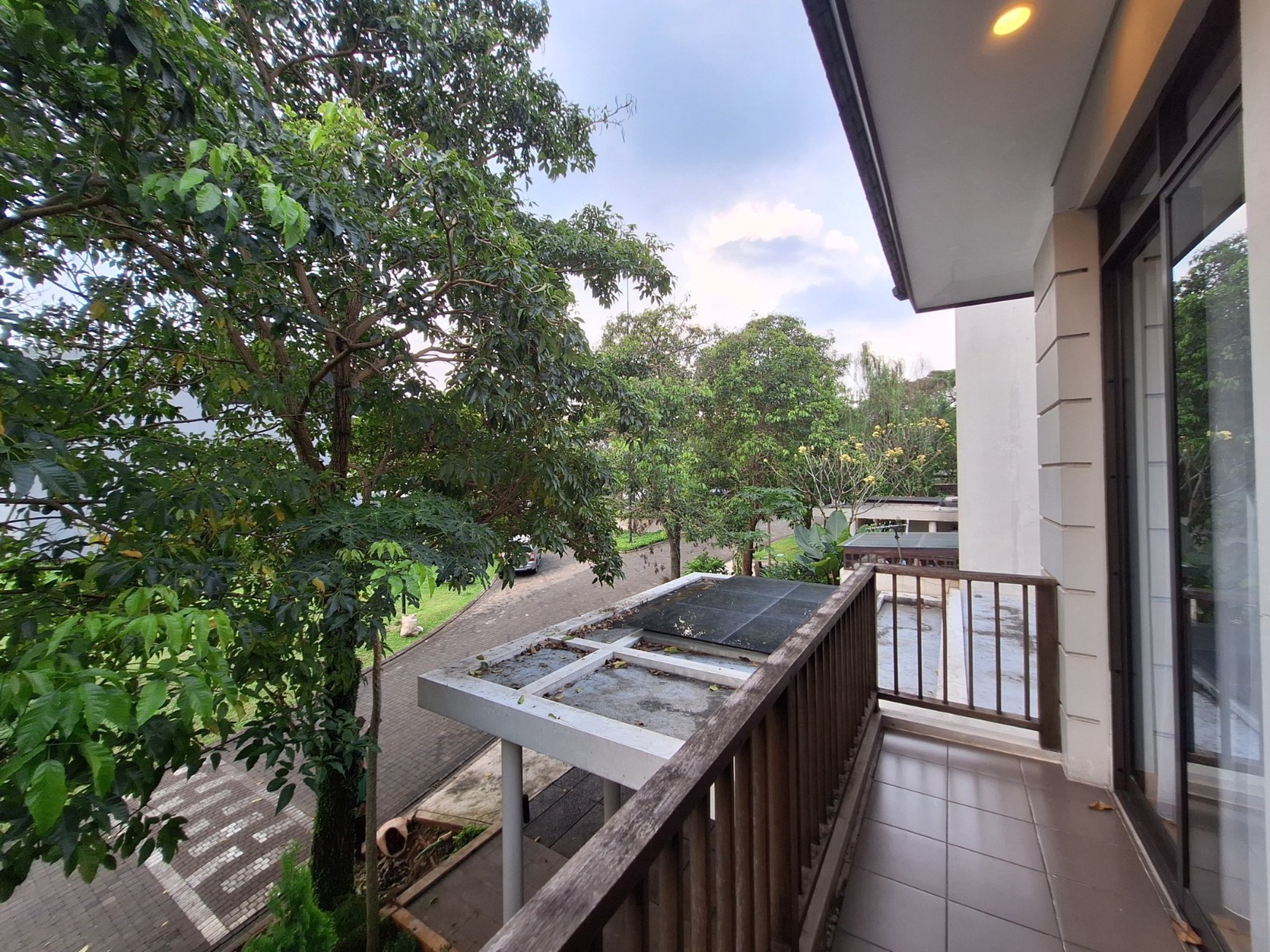 Lebak bulus rumah dalam komplek elit luas 306 dengan fasum sportclub