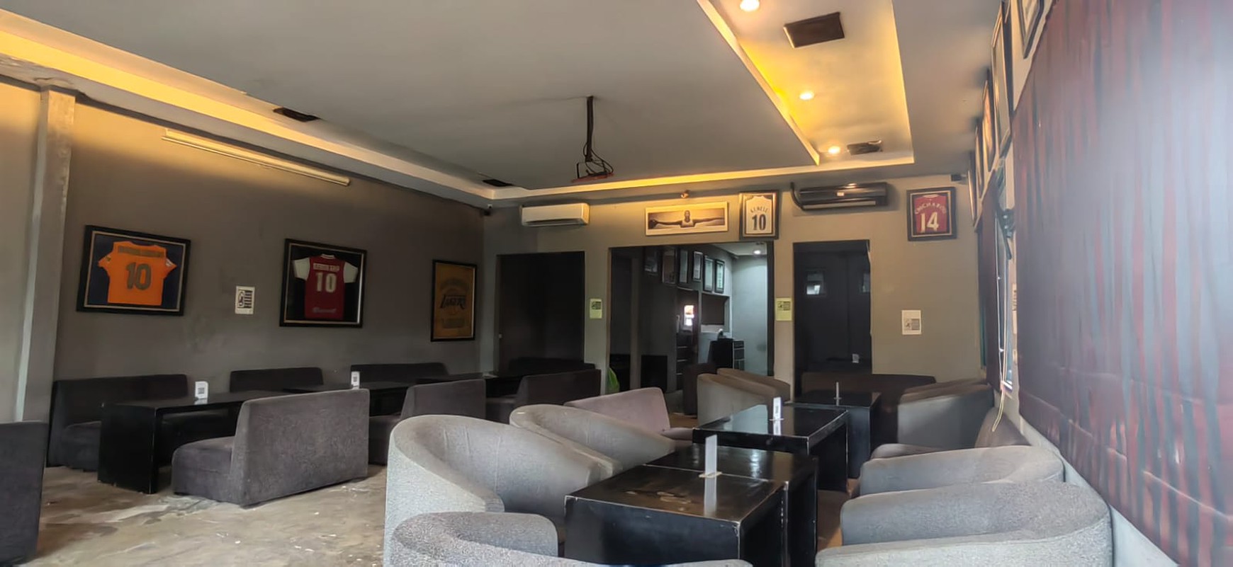Di jual Showroom/Bengkel di Jl. Setiabudi - Jaksel