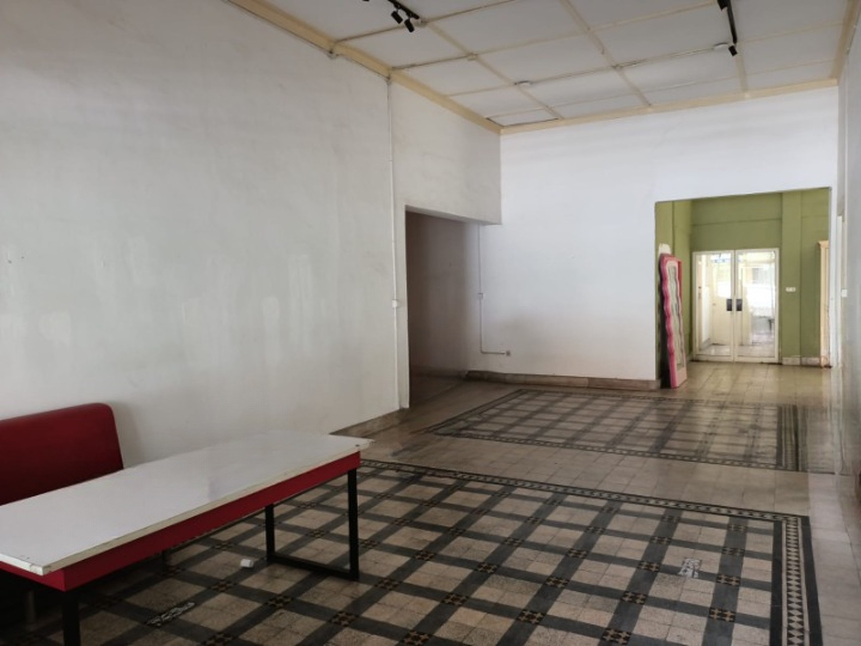 Disewakan Rumah Komersial Jl. Dr. Wahidin Surabaya Kota