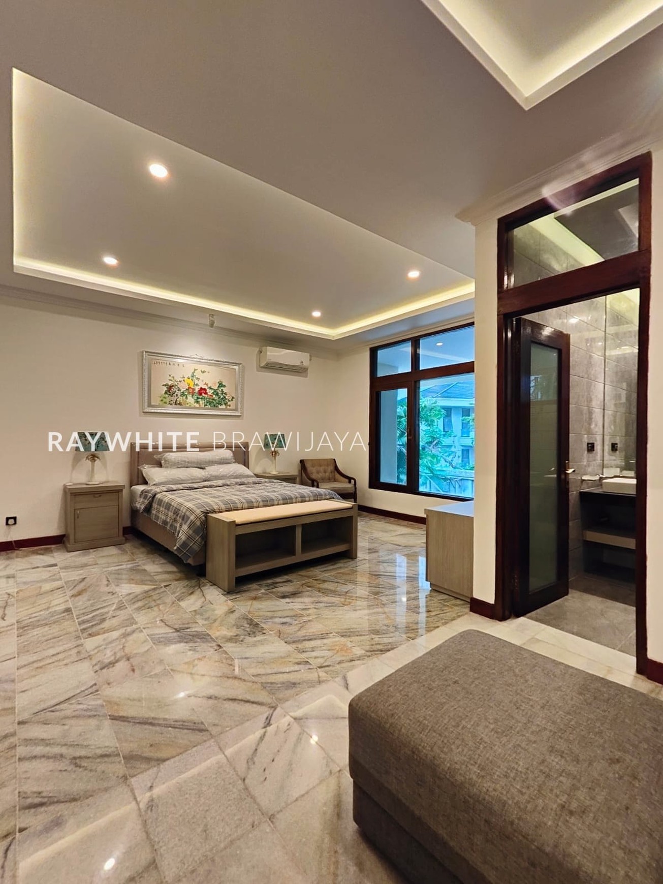 Rumah Mewah Siap Huni Area Elite Permata Hijau