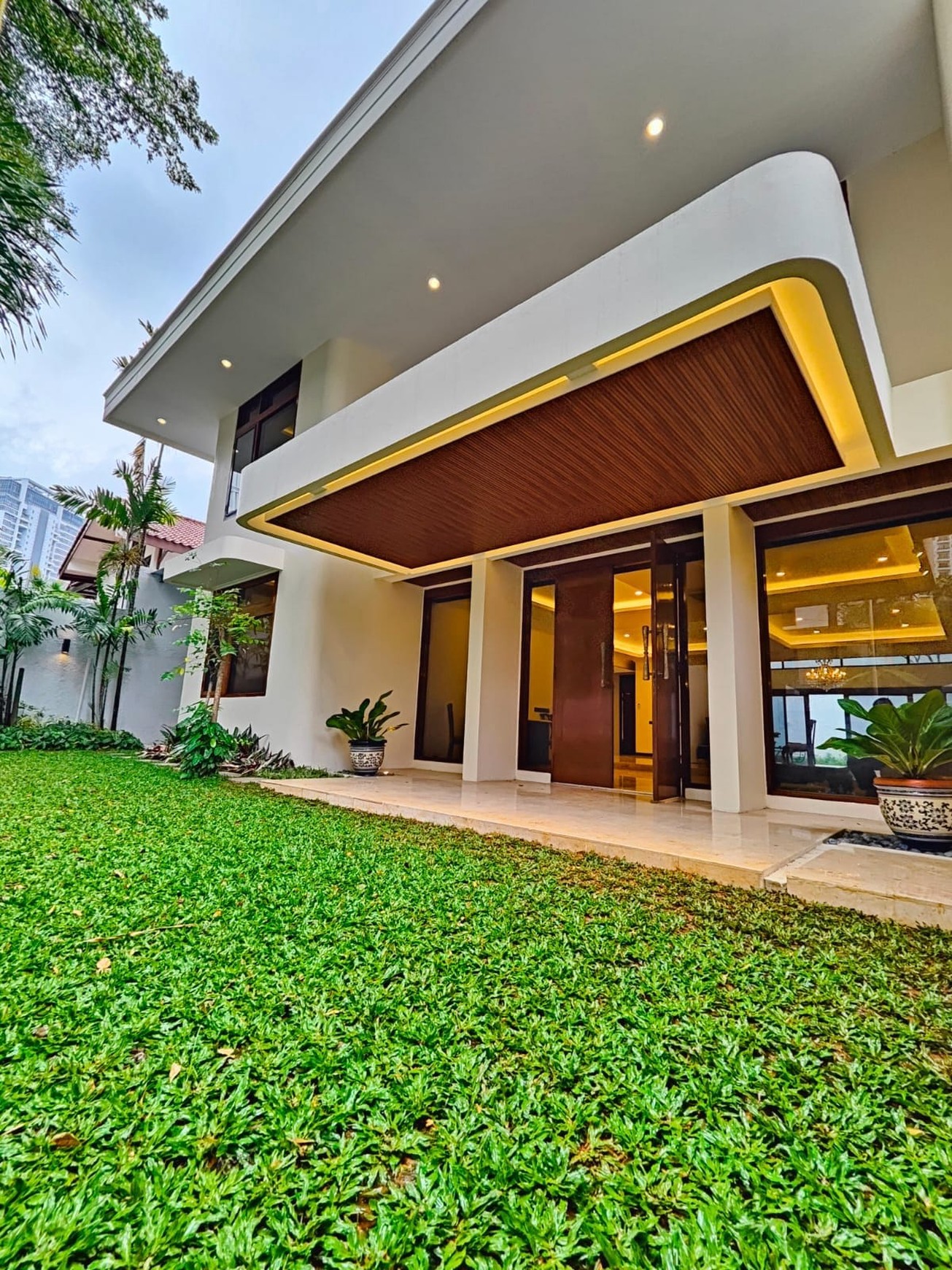 Rumah Mewah Siap Huni Area Elite Permata Hijau
