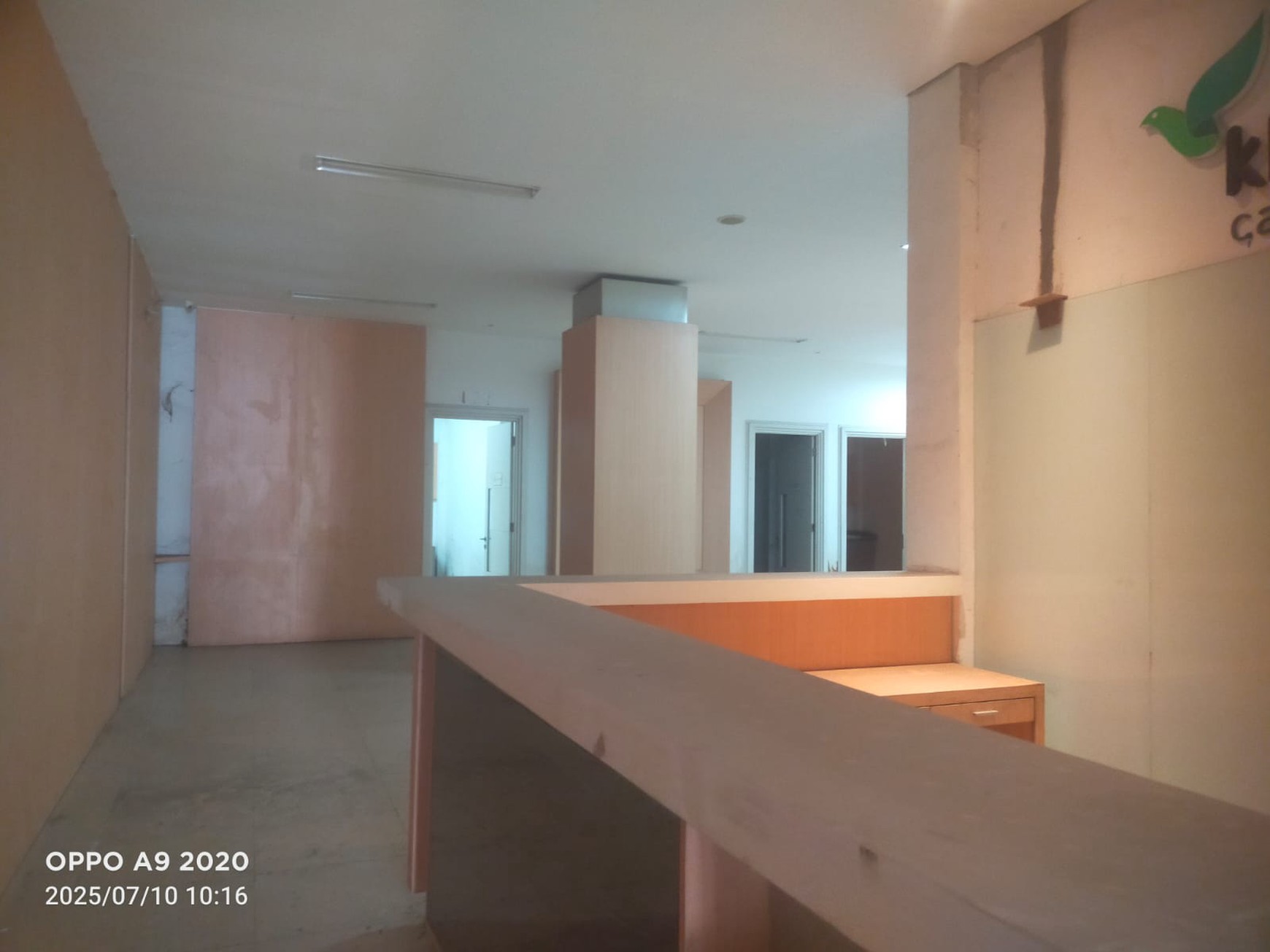 Dijual Ruko Full Furnish Dharmahusada Utara Pusat Kota