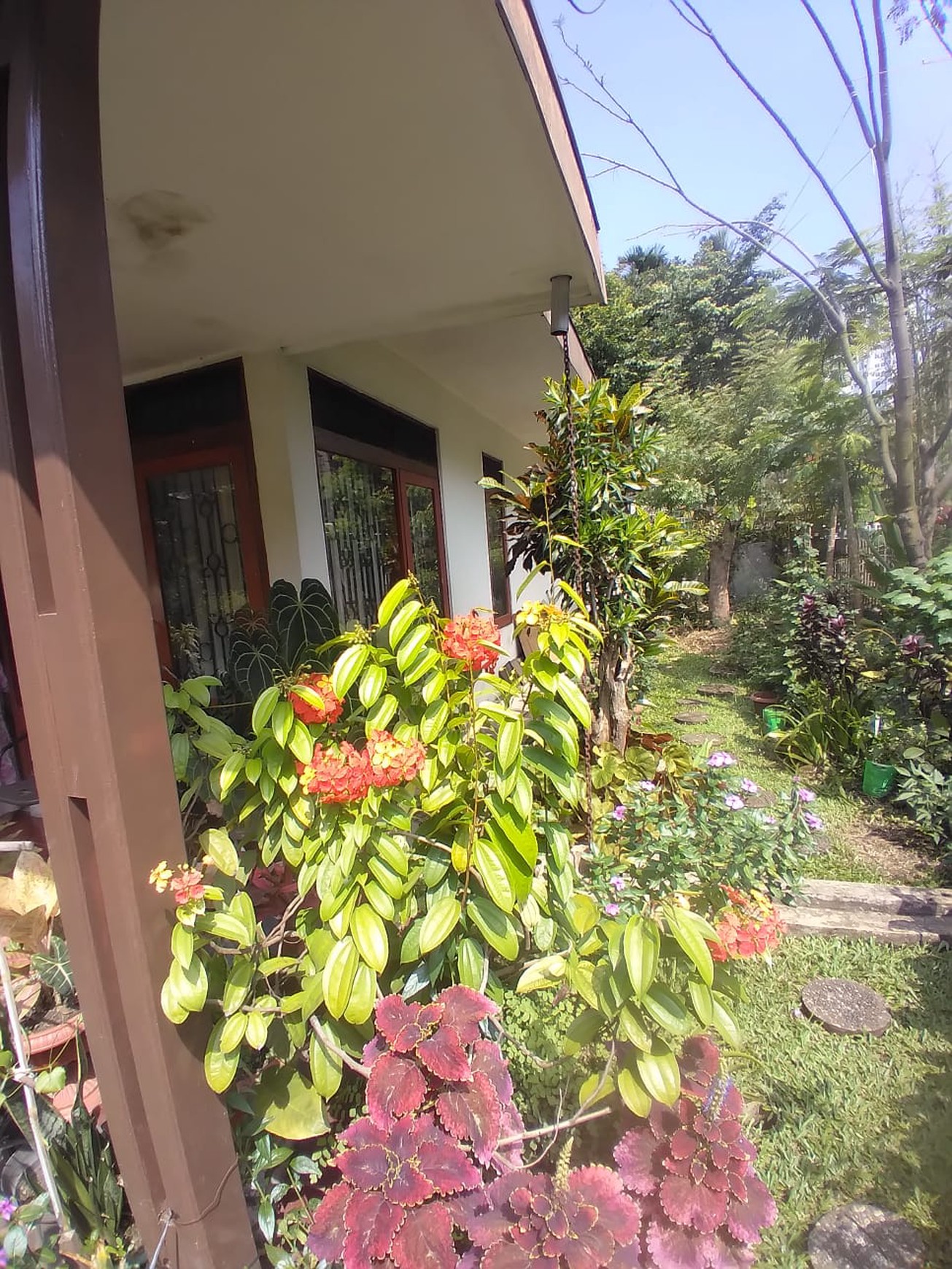 Rumah Asri di Komplek Sekelimus, Soekarno Hatta, Bandung