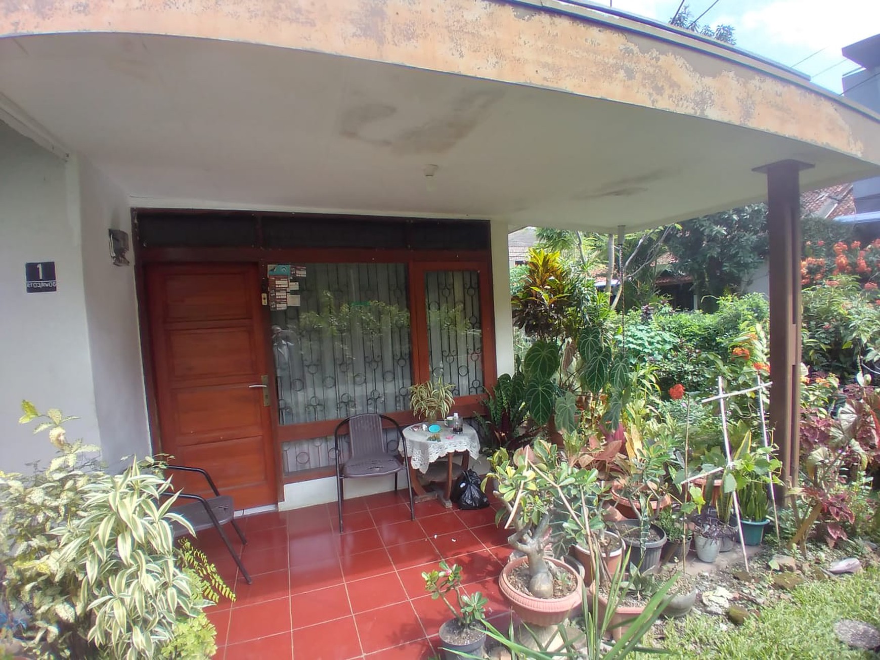 Rumah Asri di Komplek Sekelimus, Soekarno Hatta, Bandung