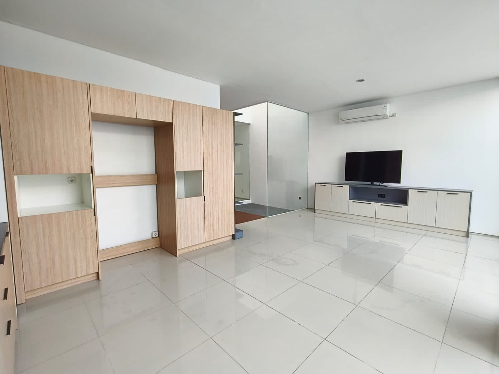 Turun Harga Dijual Rumah Minimalis Cluster Somerset Citraland Surabaya