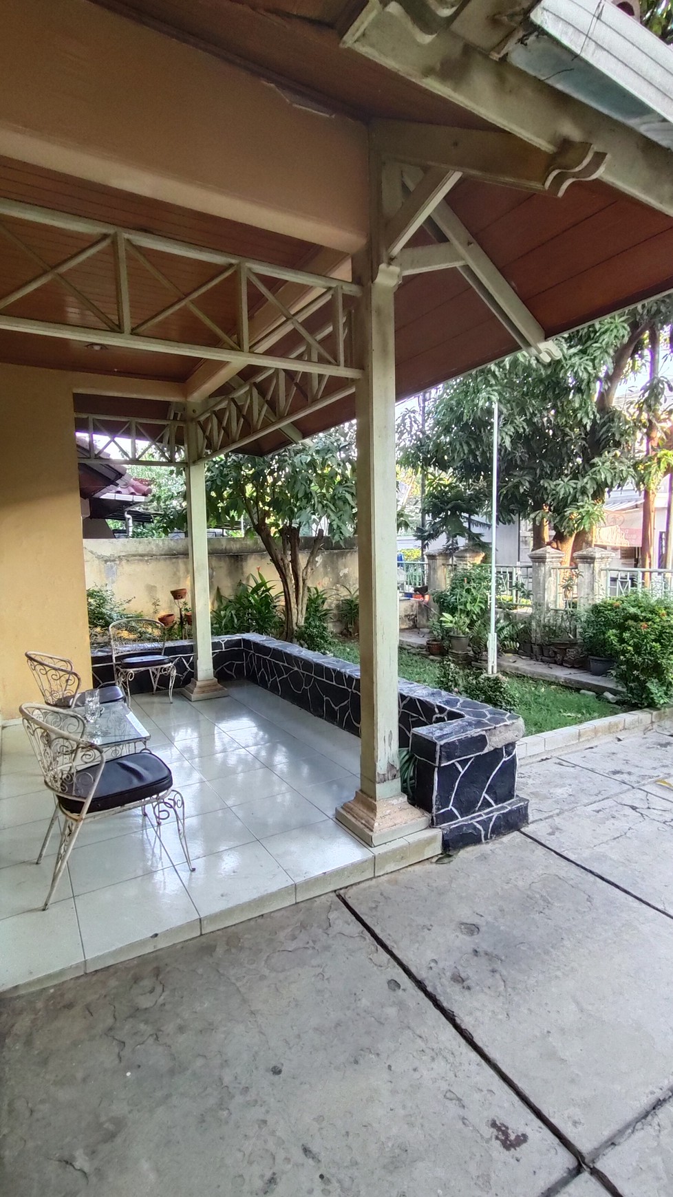 Rumah 2 lantai, Lokasi strategis lokasi strategis di Pesanggrahan