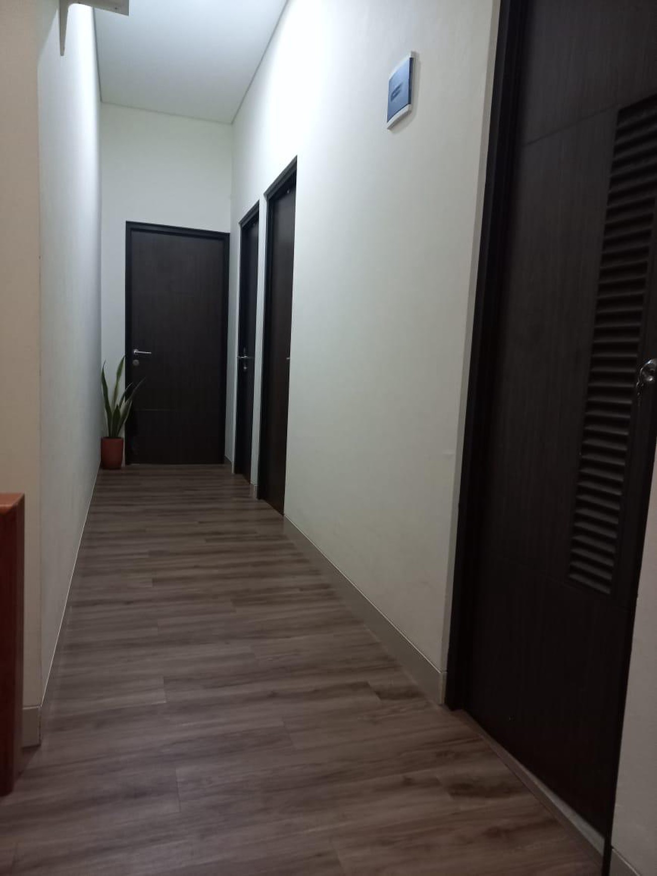 Rumah Cantik 2 Lantai dan Siap Huni Dalam Cluster KT 4 KM 3 @Ciputat.
