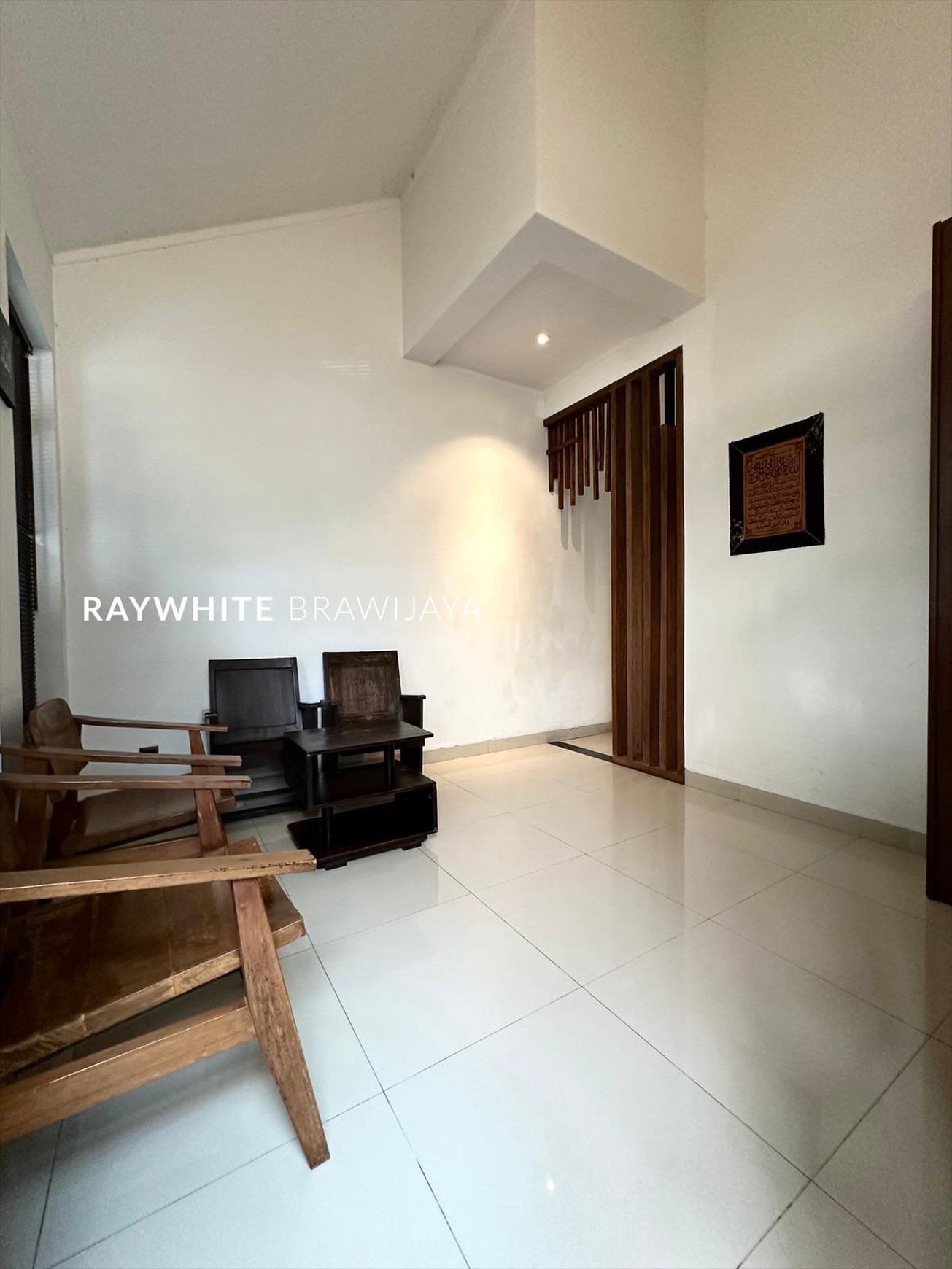 Rumah Siap Huni Dalam Kompleks Bona Indah