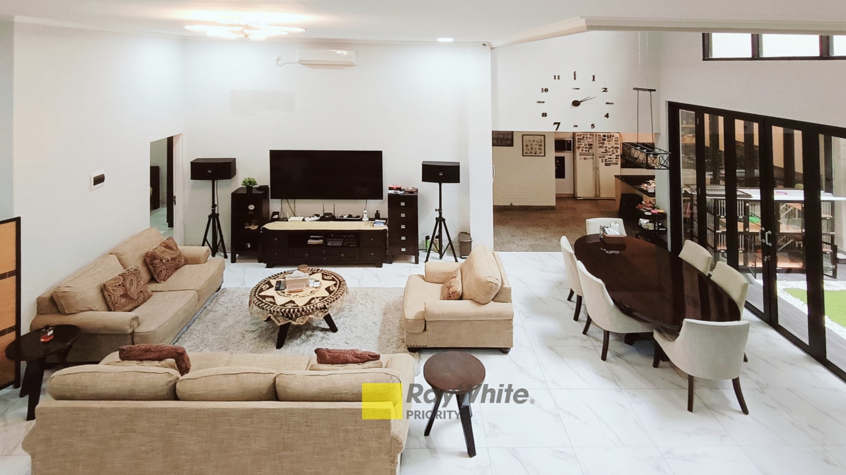 RUMAH MEWAH MINIMALIS MODERN DENGAN ROOFTOP ESTETIK DI CLUSTER MENTENG, BINTARO JAYA