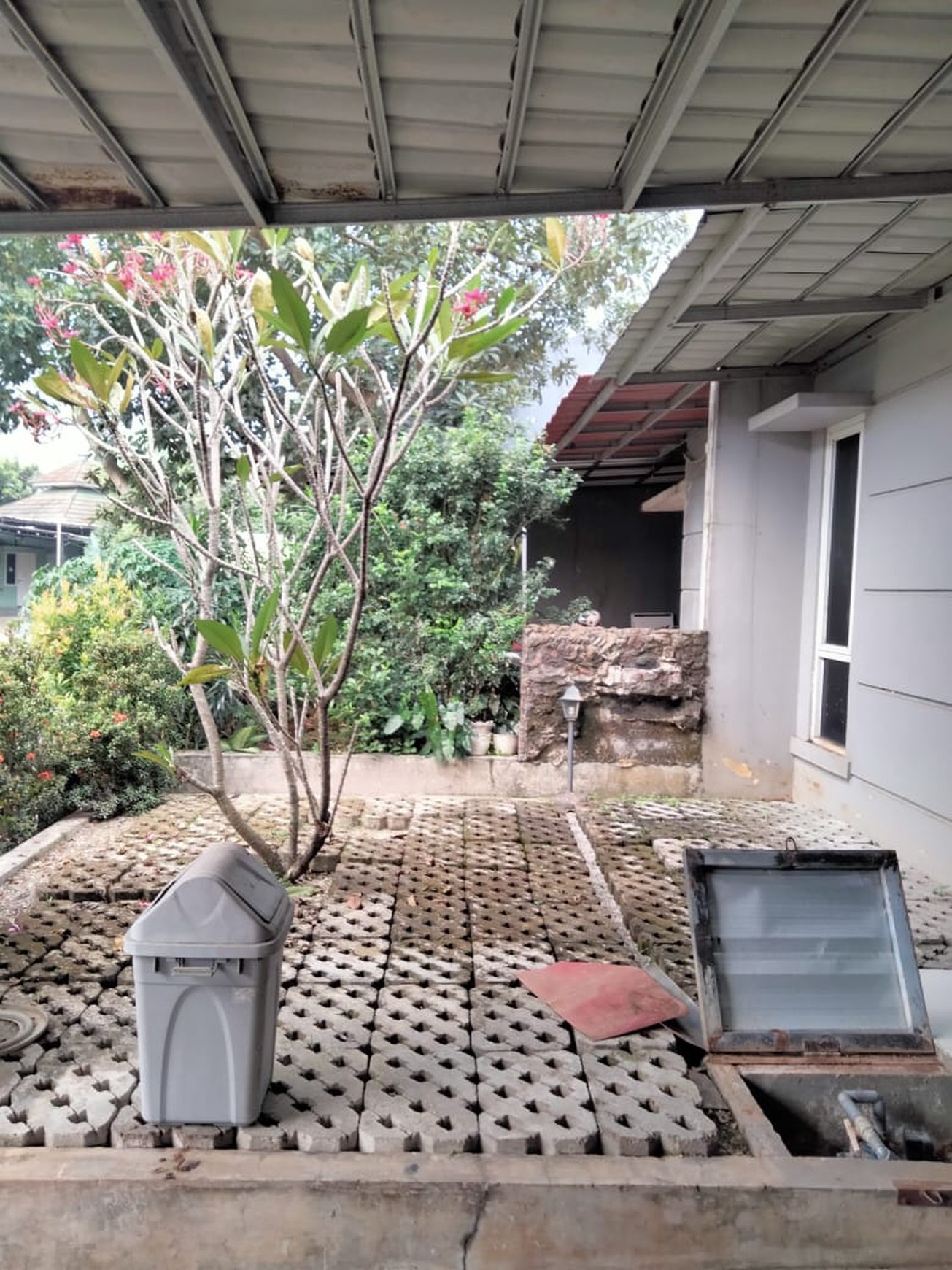 Cipayung raya dekat pertanian rumah 1 lantai dalam komplek jalan utama