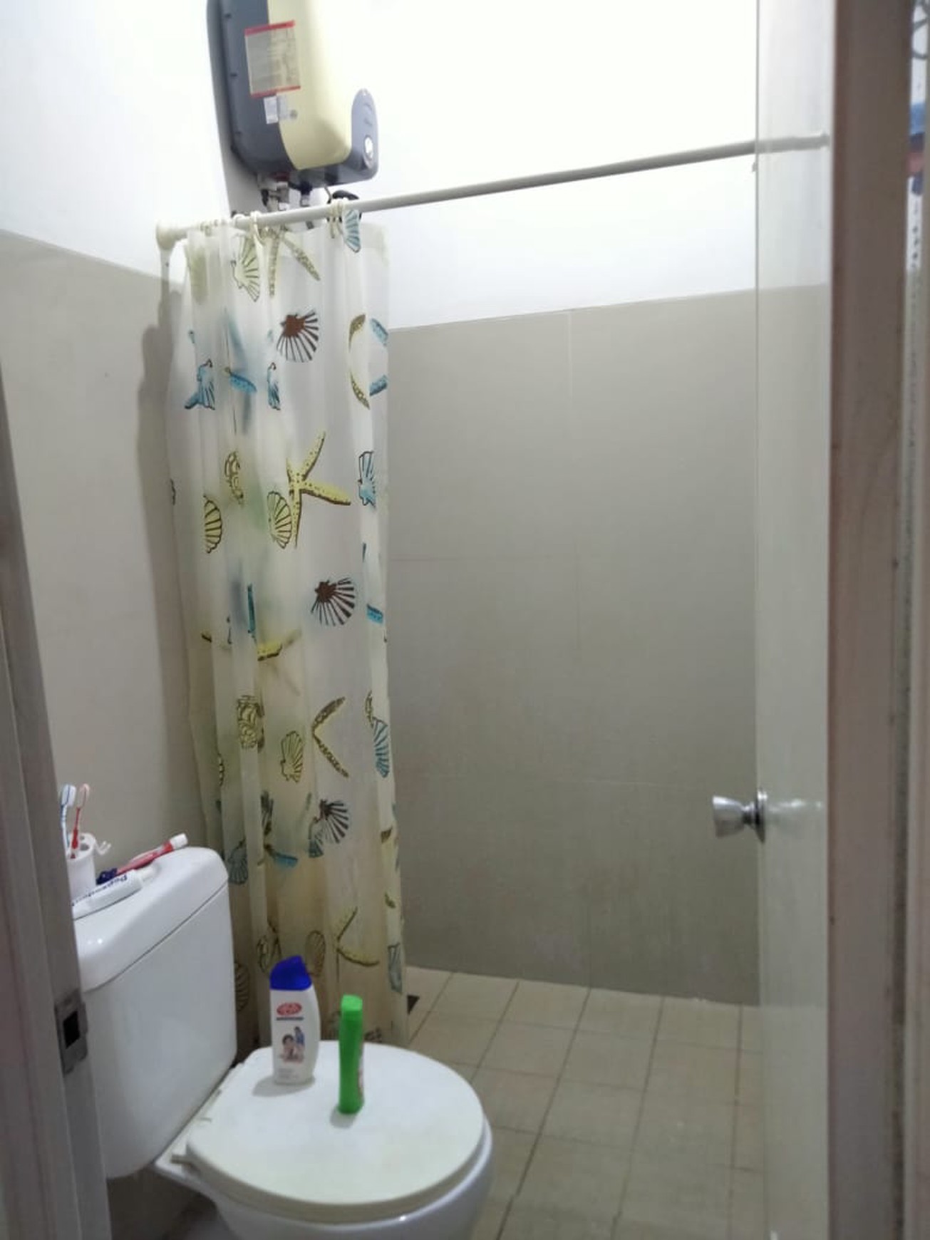 Cipayung raya dekat pertanian rumah 1 lantai dalam komplek jalan utama