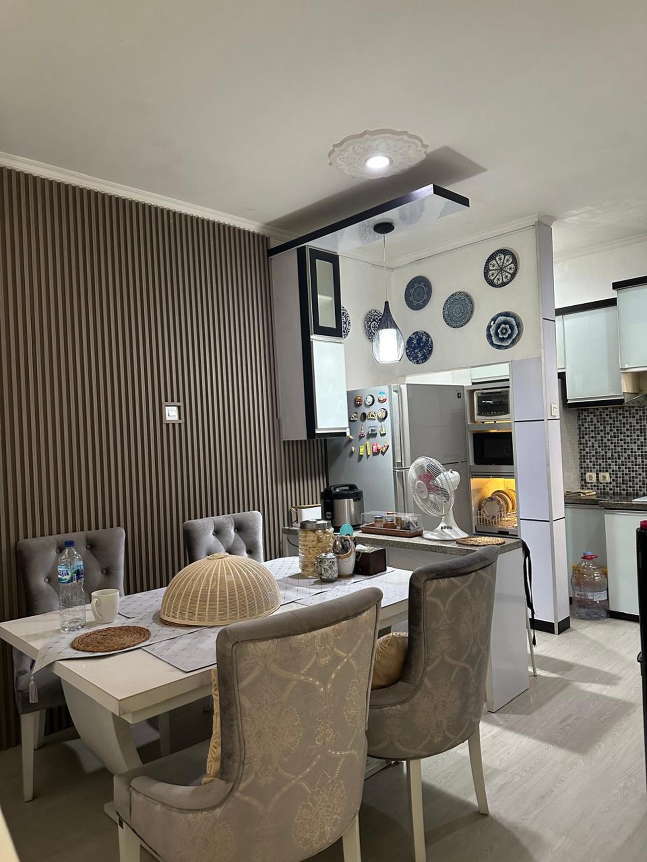 Rumah Mewah di Graha Raya Bintaro Siap Huni