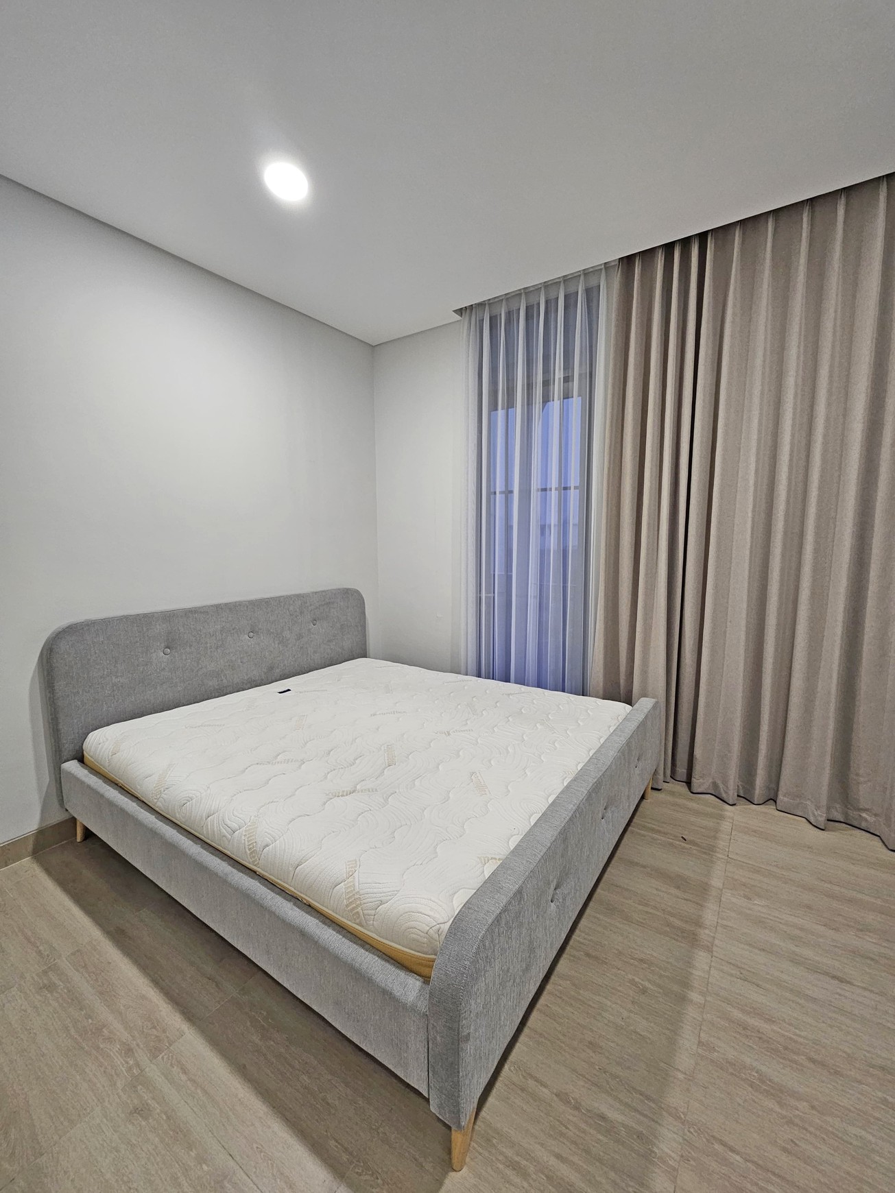 Rumah Cantik 3 Lantai di Greenwich BSD City