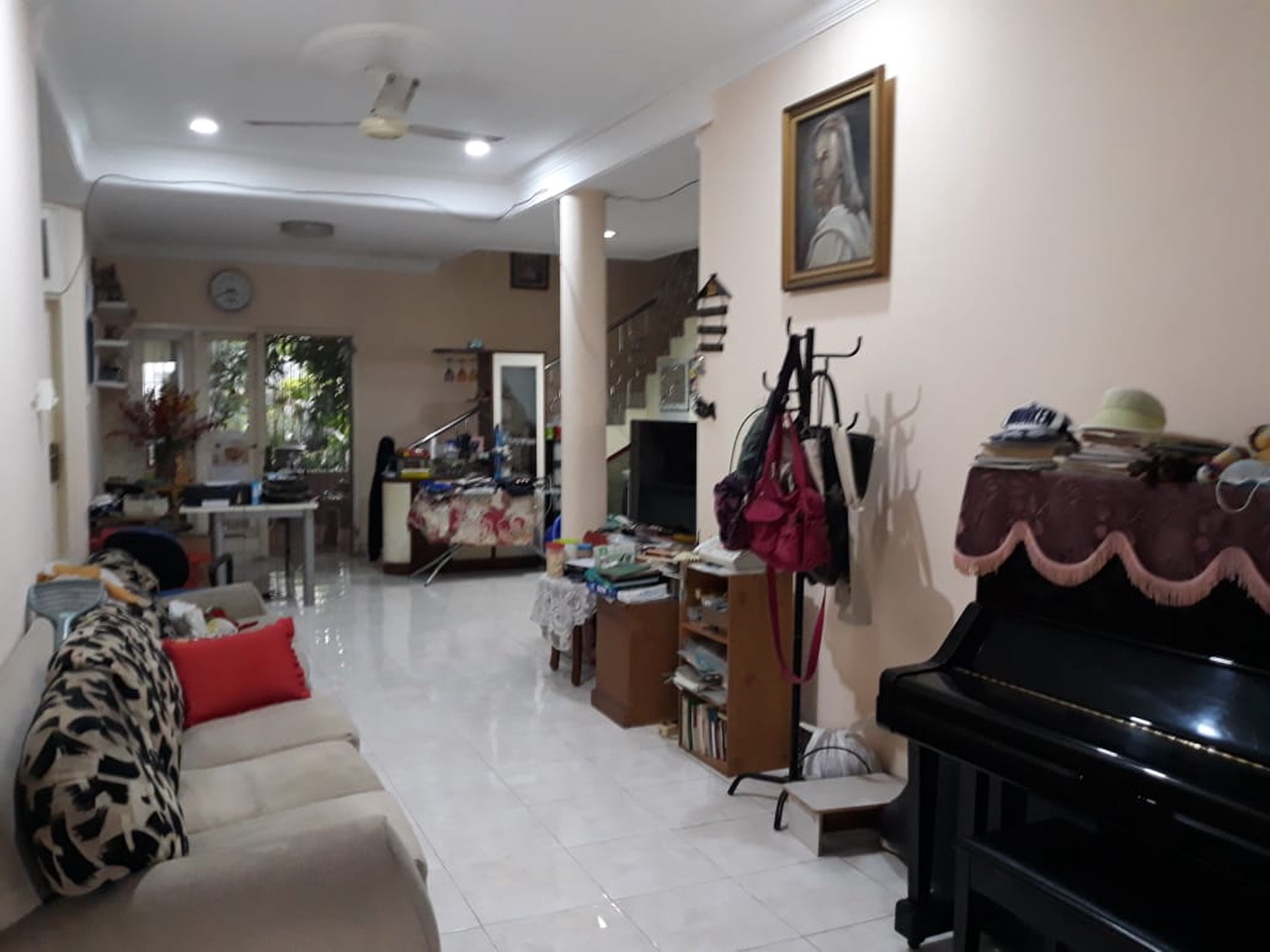 Rumah 2 Lantai dalam Perumahan BSD dan Lokasi Strategis.