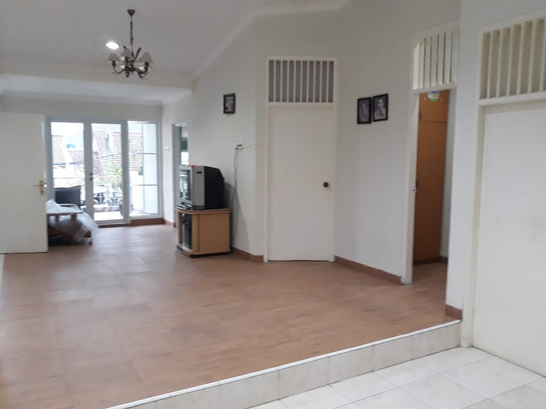 Rumah 2 Lantai dalam Perumahan BSD dan Lokasi Strategis.